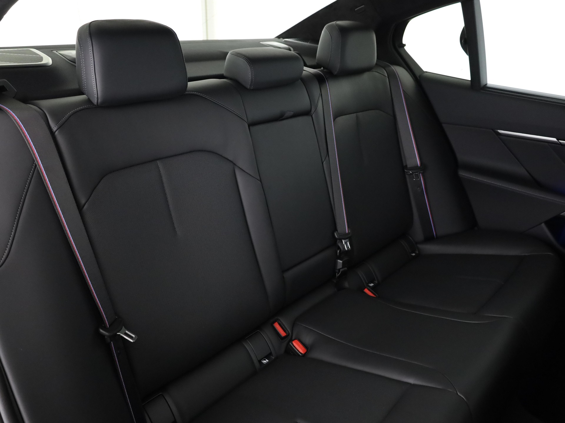 BMW M5 xDrive-image-18