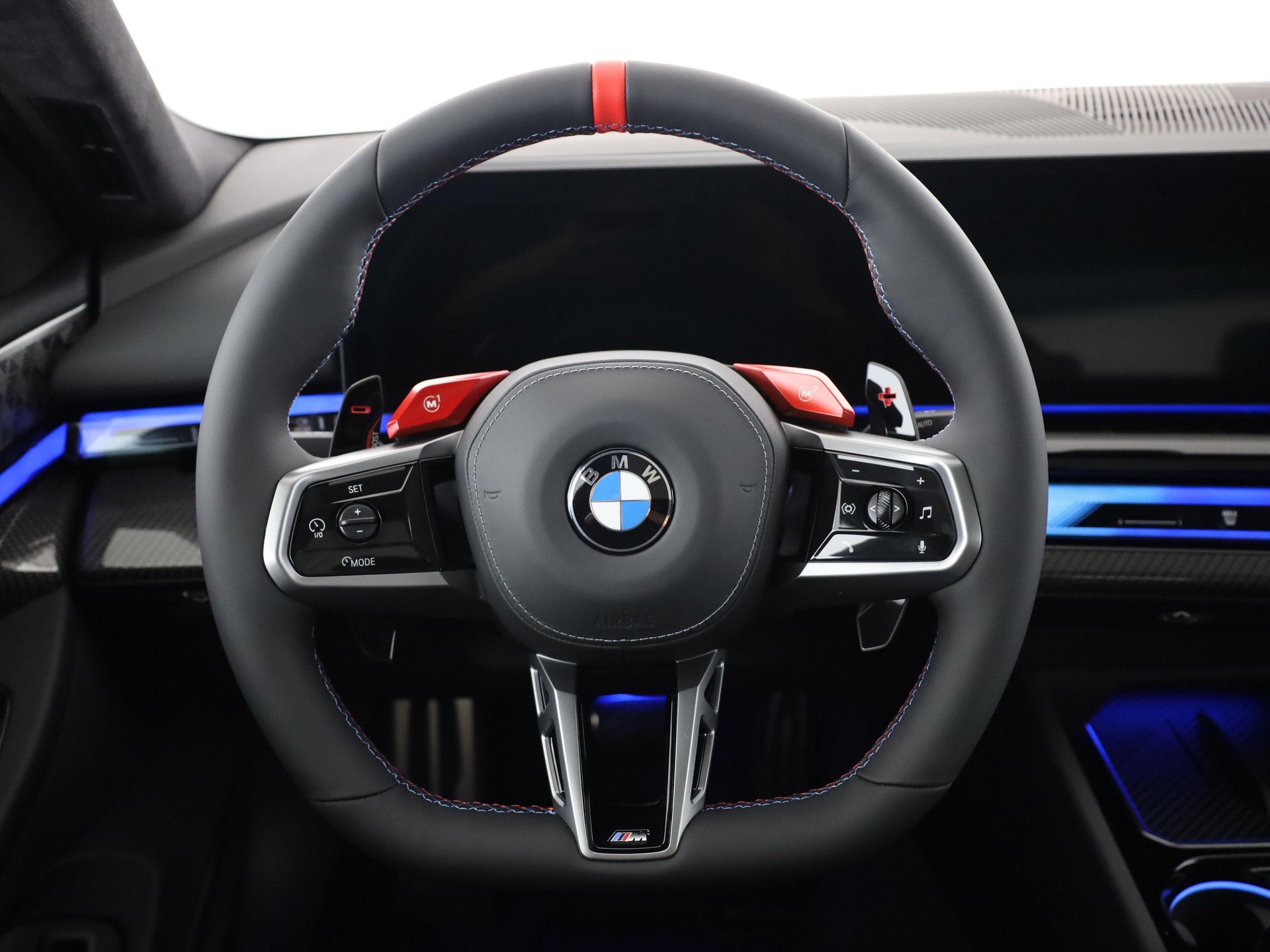 BMW M5 xDrive-image-21