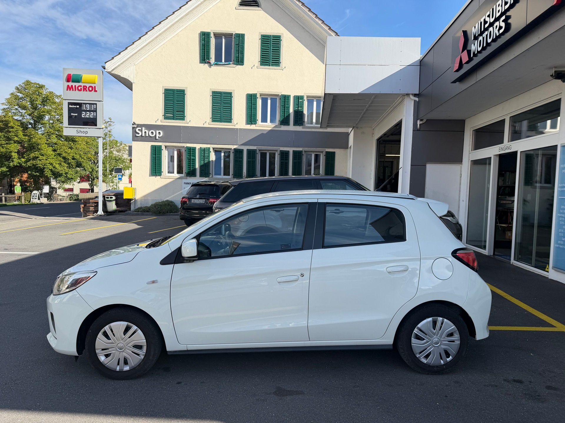 MITSUBISHI Space Star 1.2 CVT Inform-image-2