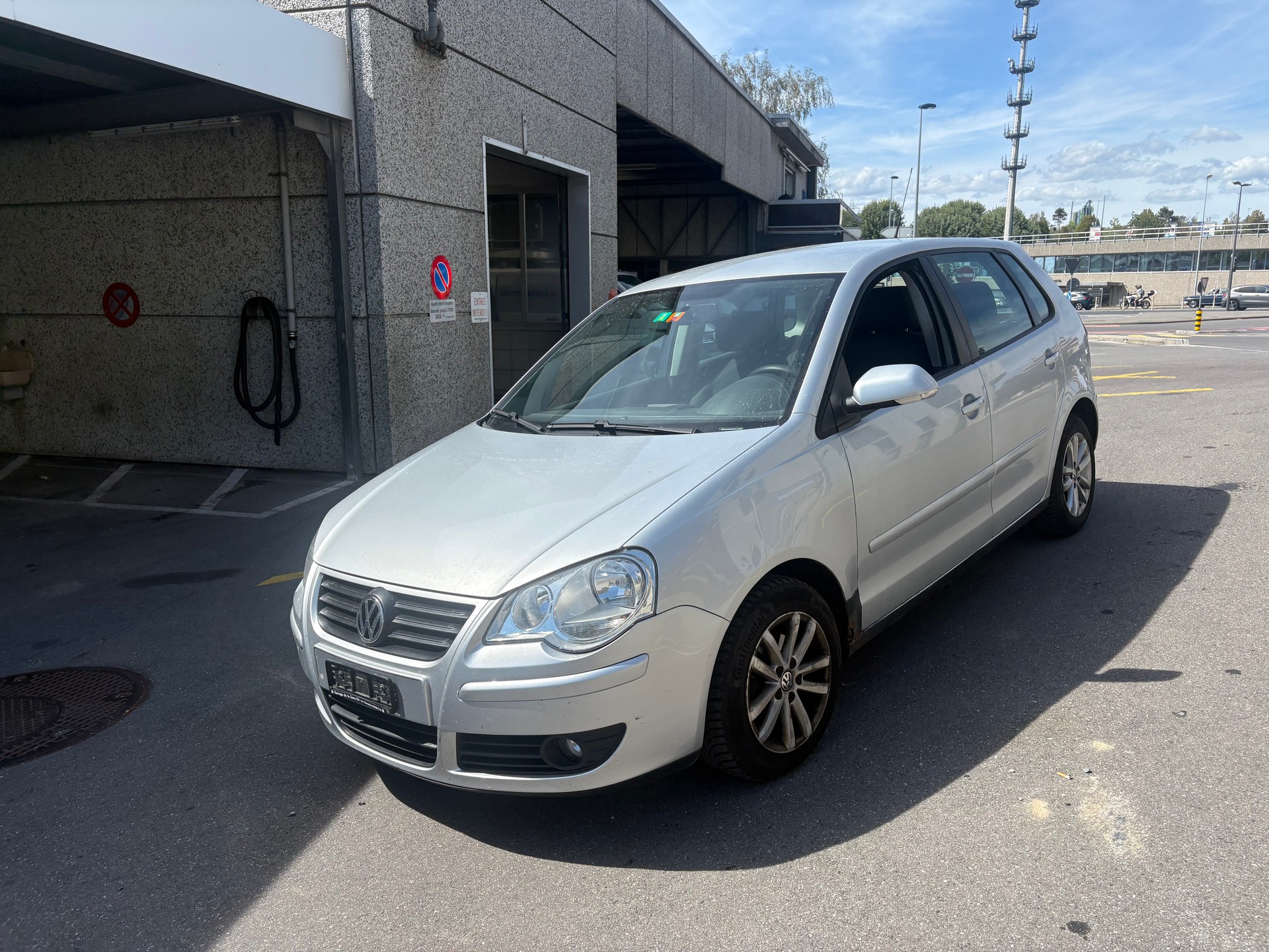 VW Polo 1.4 16V Young&Fresh-image-0