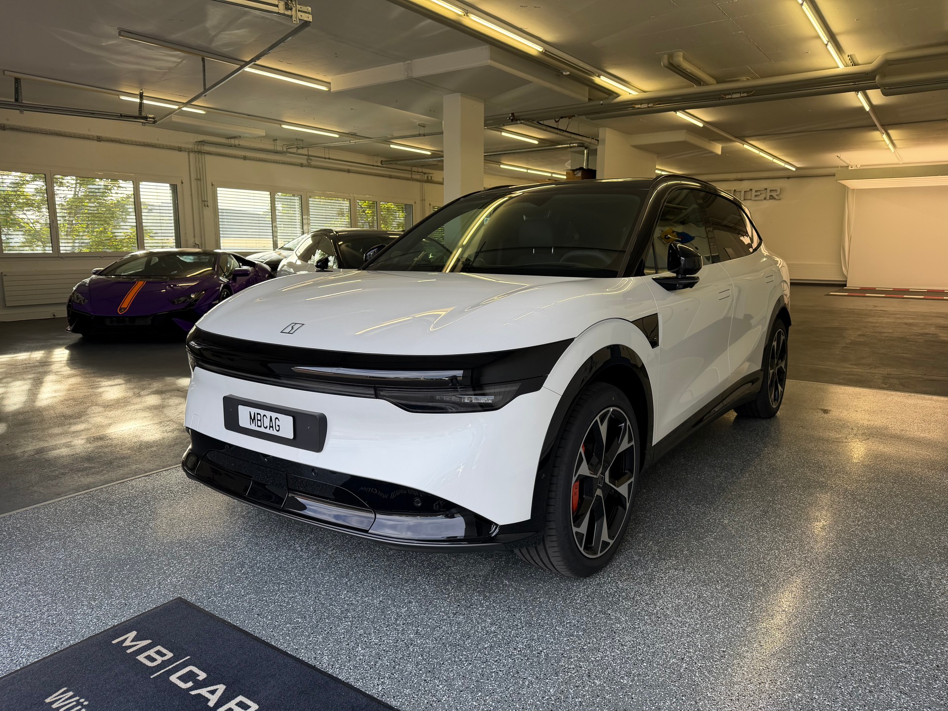 ZEEKR 7X Privilege 100kWh, Comfort & Cockpitpaket, "Crystal White" 10J / 200'000km Werksgarantie AWD-image-1