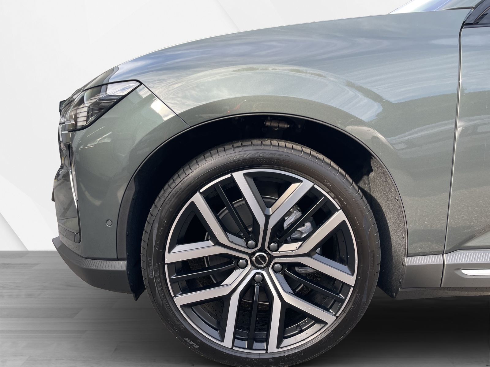 VOLVO EX60 Twin Ultra AWD-image-8