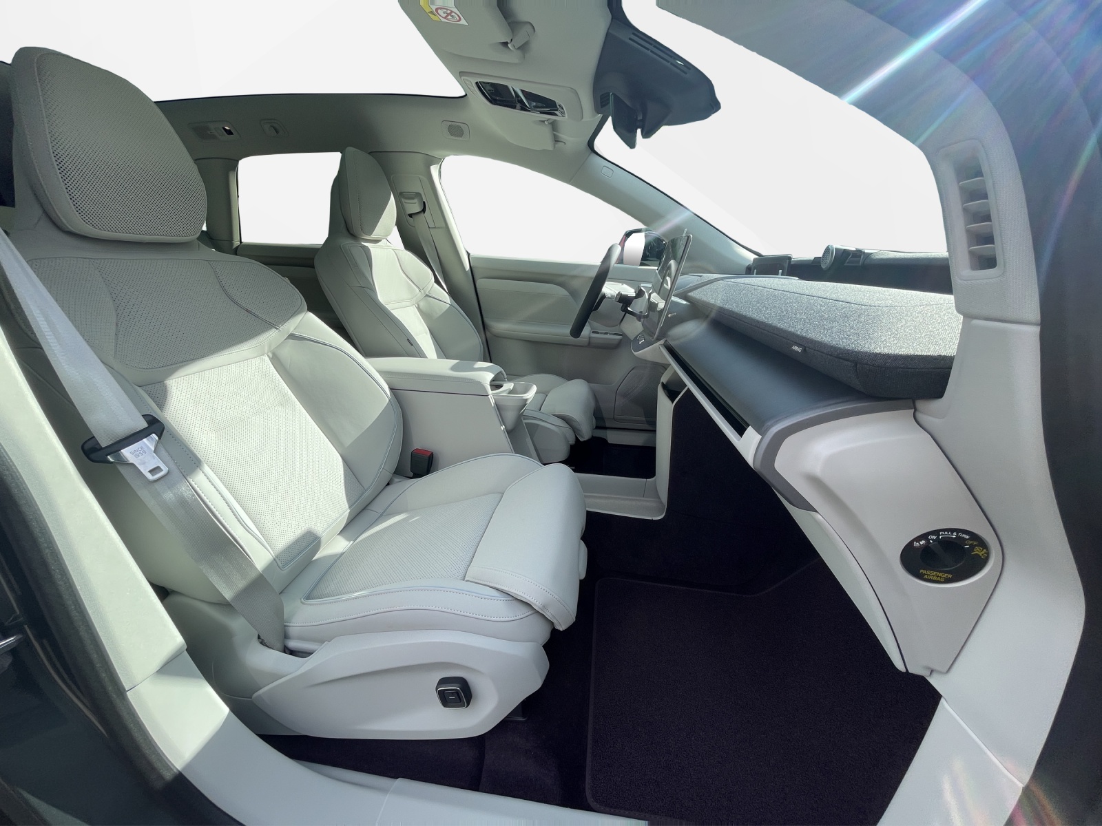 VOLVO EX60 Twin Ultra AWD-image-18
