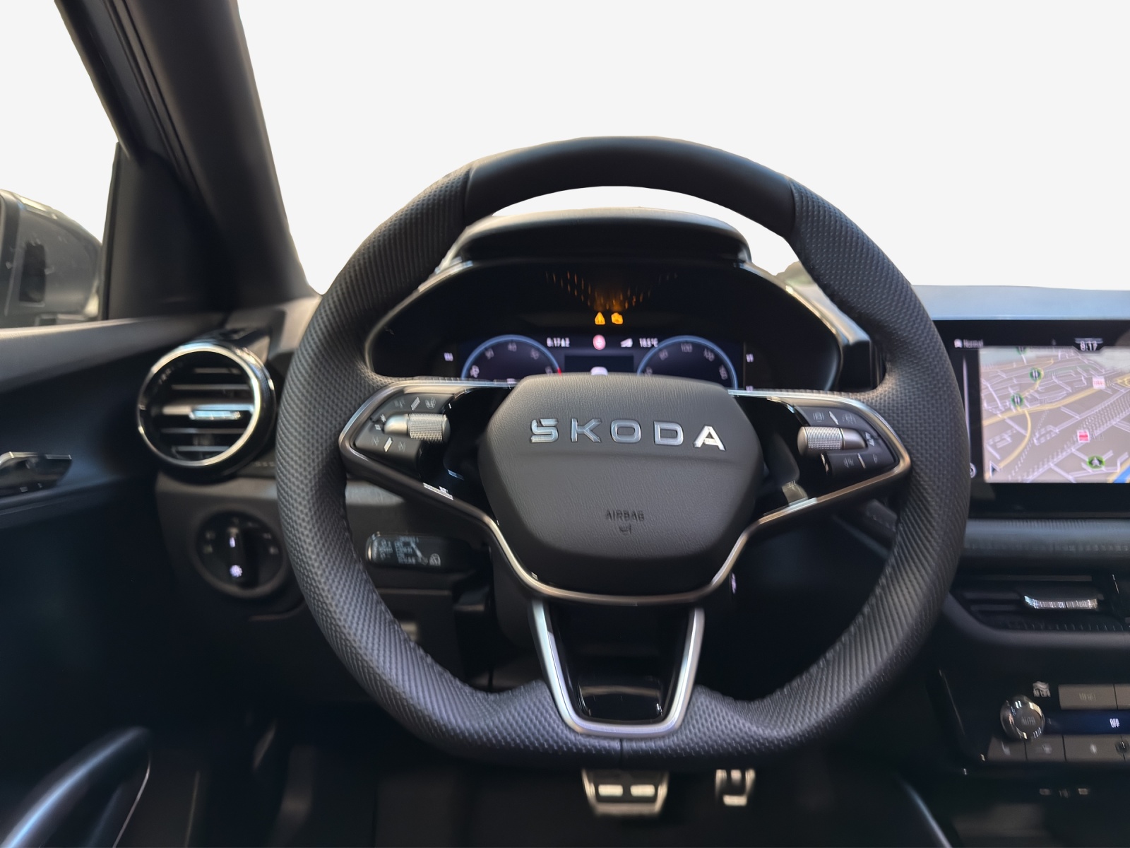 SKODA Fabia 1.5 TSI Dynamic DSG-image-9