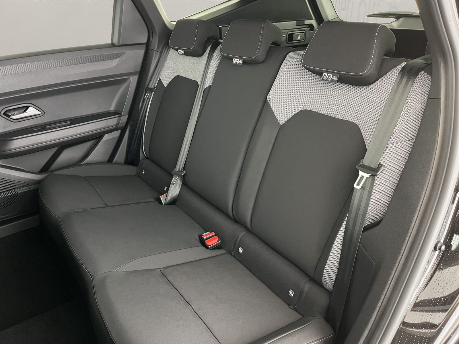 DACIA Bigster 1.2 Hybrid Journey 4WD-image-16