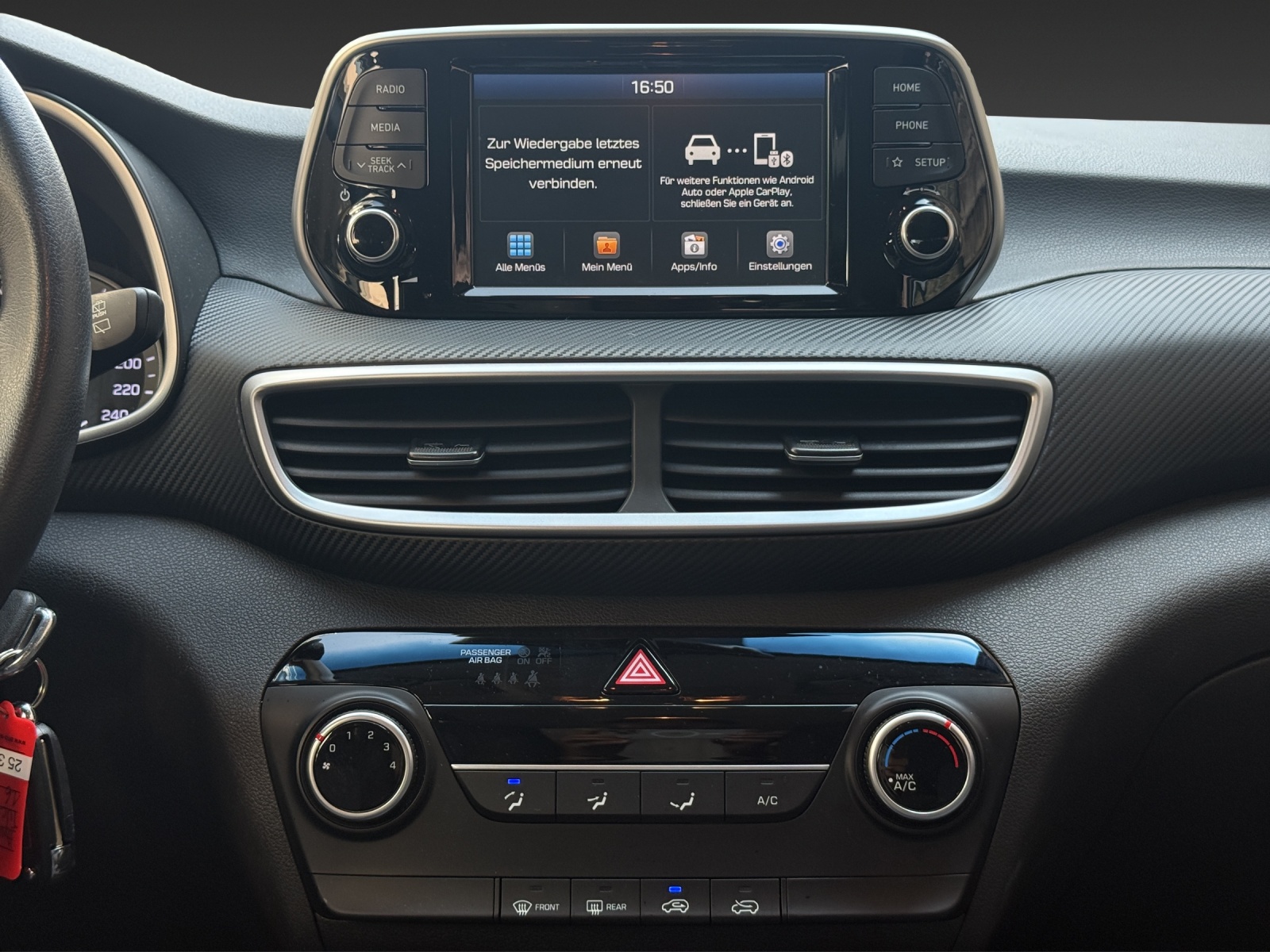 HYUNDAI Tucson 1.6 CRDI Origo 2WD DCT-image-15
