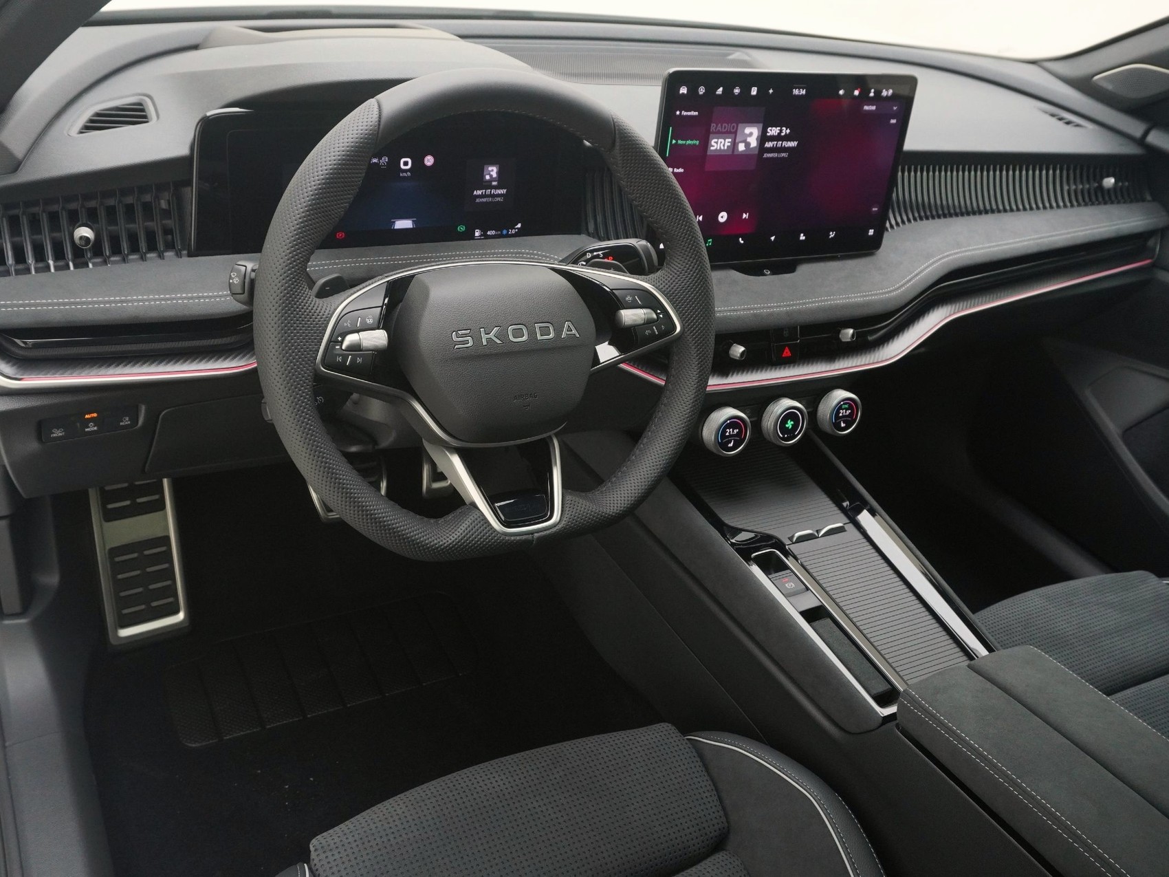 SKODA Superb 2.0 TDI Sportline 4x4 DSG-image-10