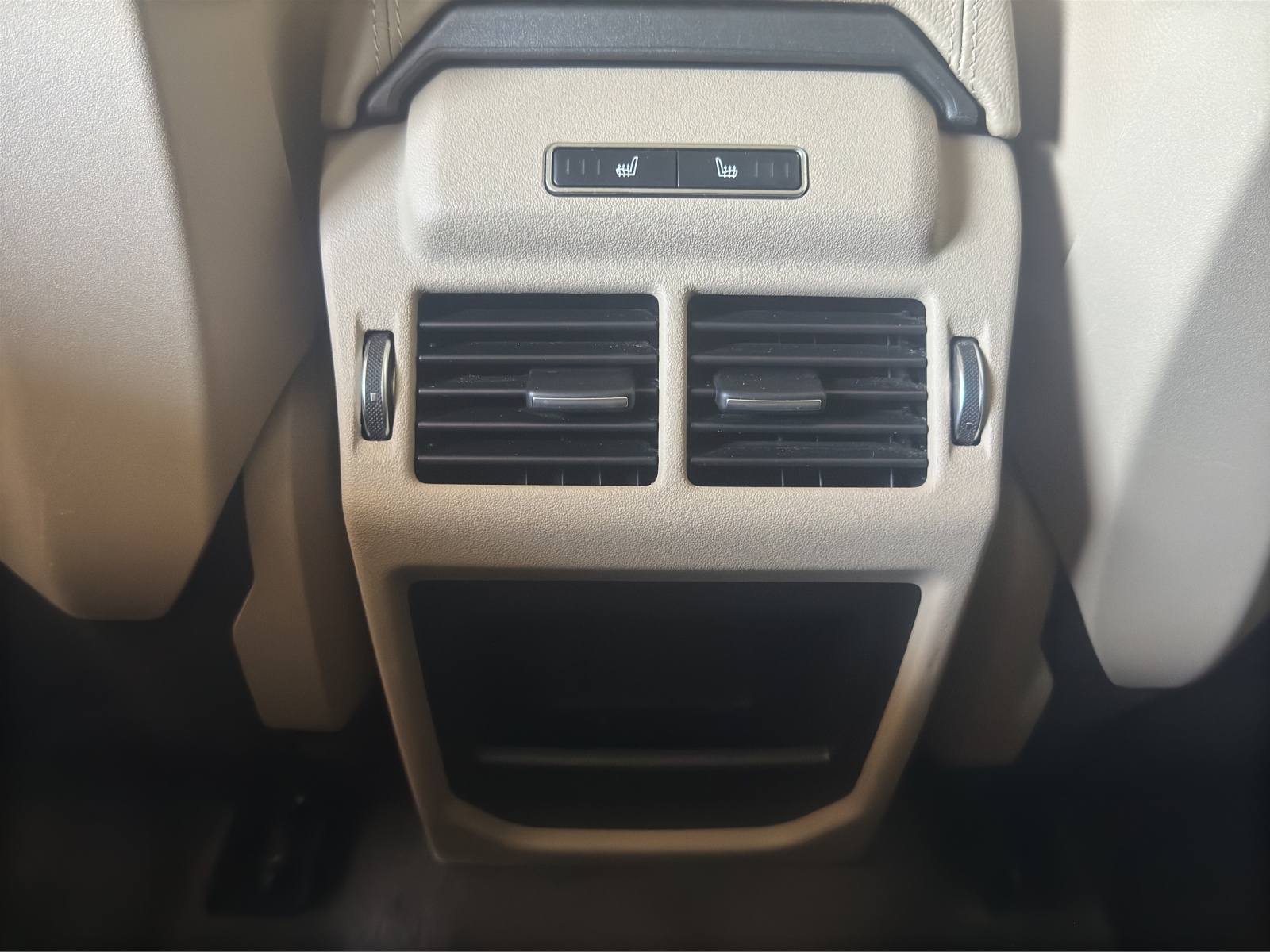LAND ROVER Range Rover Evoque 2.0 TD4 Advantage-image-17