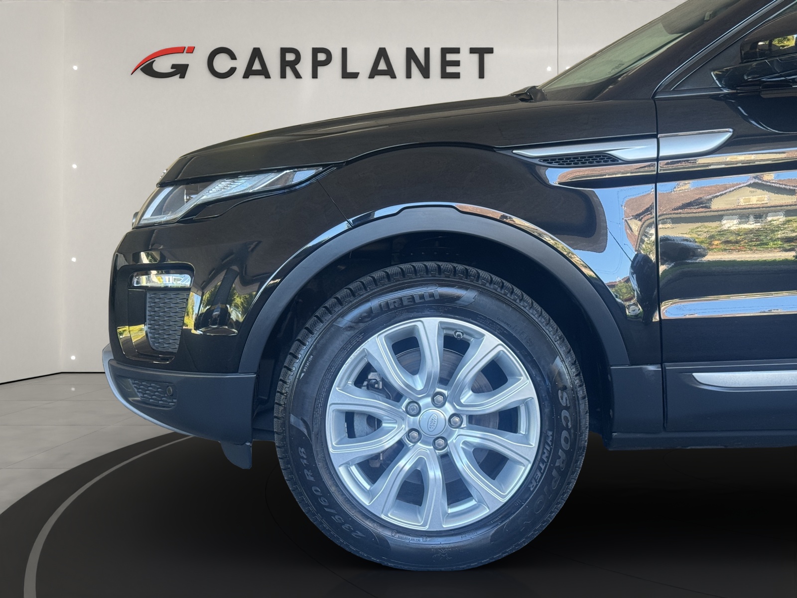 LAND ROVER Range Rover Evoque 2.0 TD4 Advantage-image-3