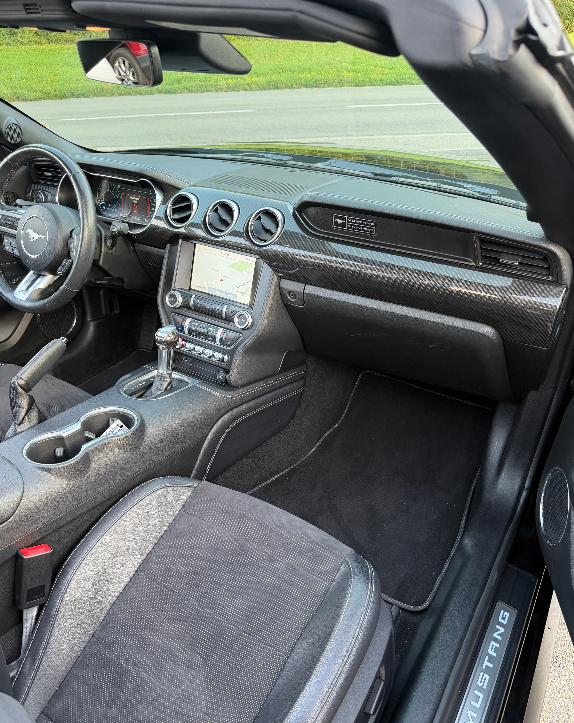 FORD Mustang Convertible 5.0 V8 GT 55 Automat-image-10