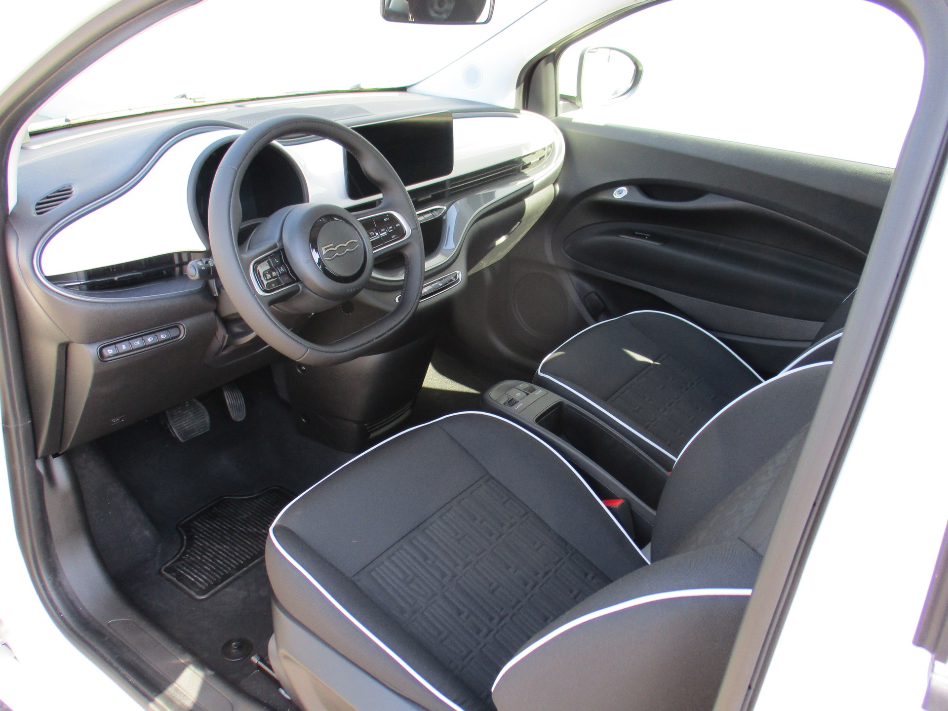 FIAT 500e 87 kW Cult Edition-image-5