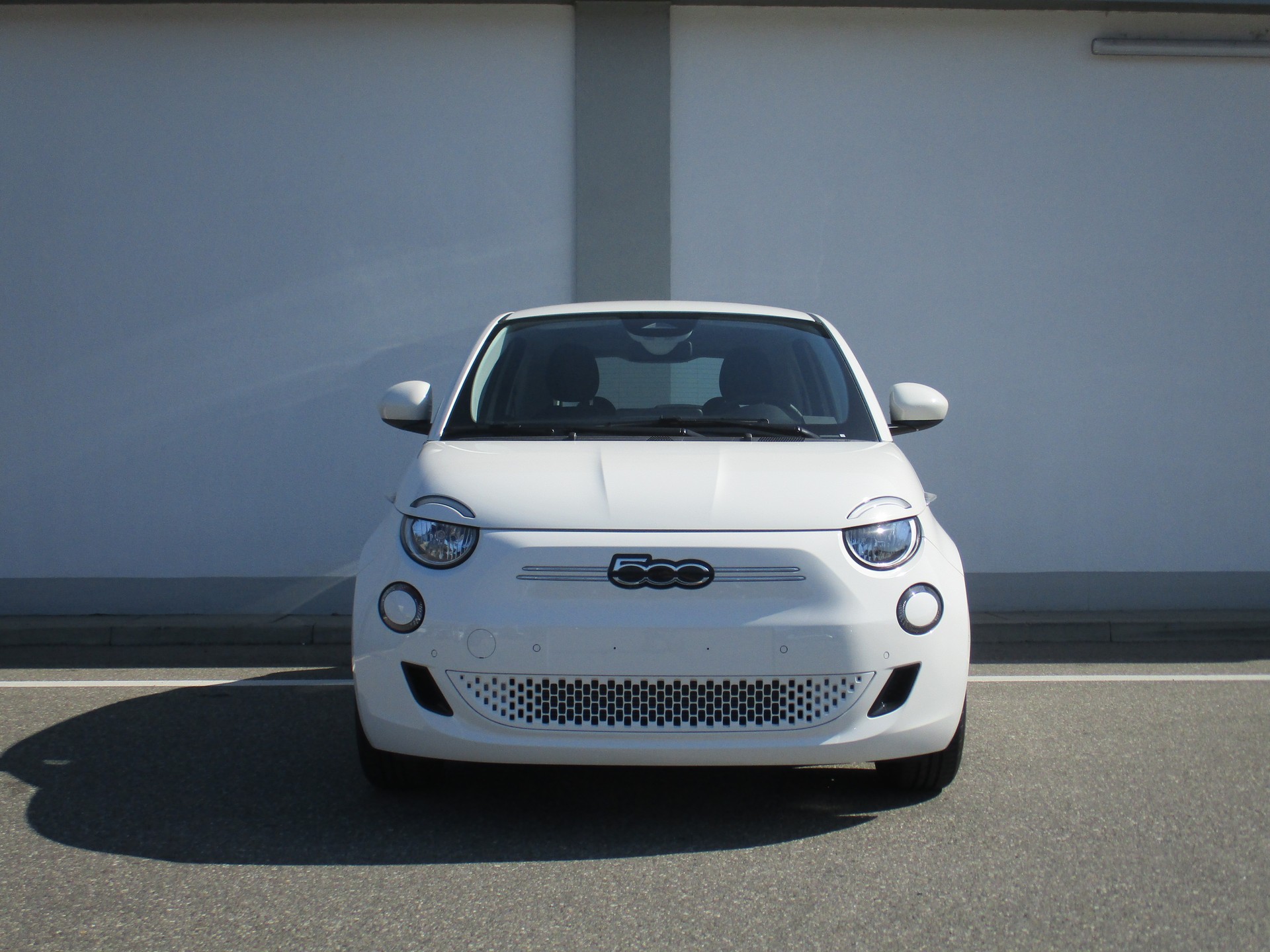 FIAT 500e 87 kW Cult Edition-image-1