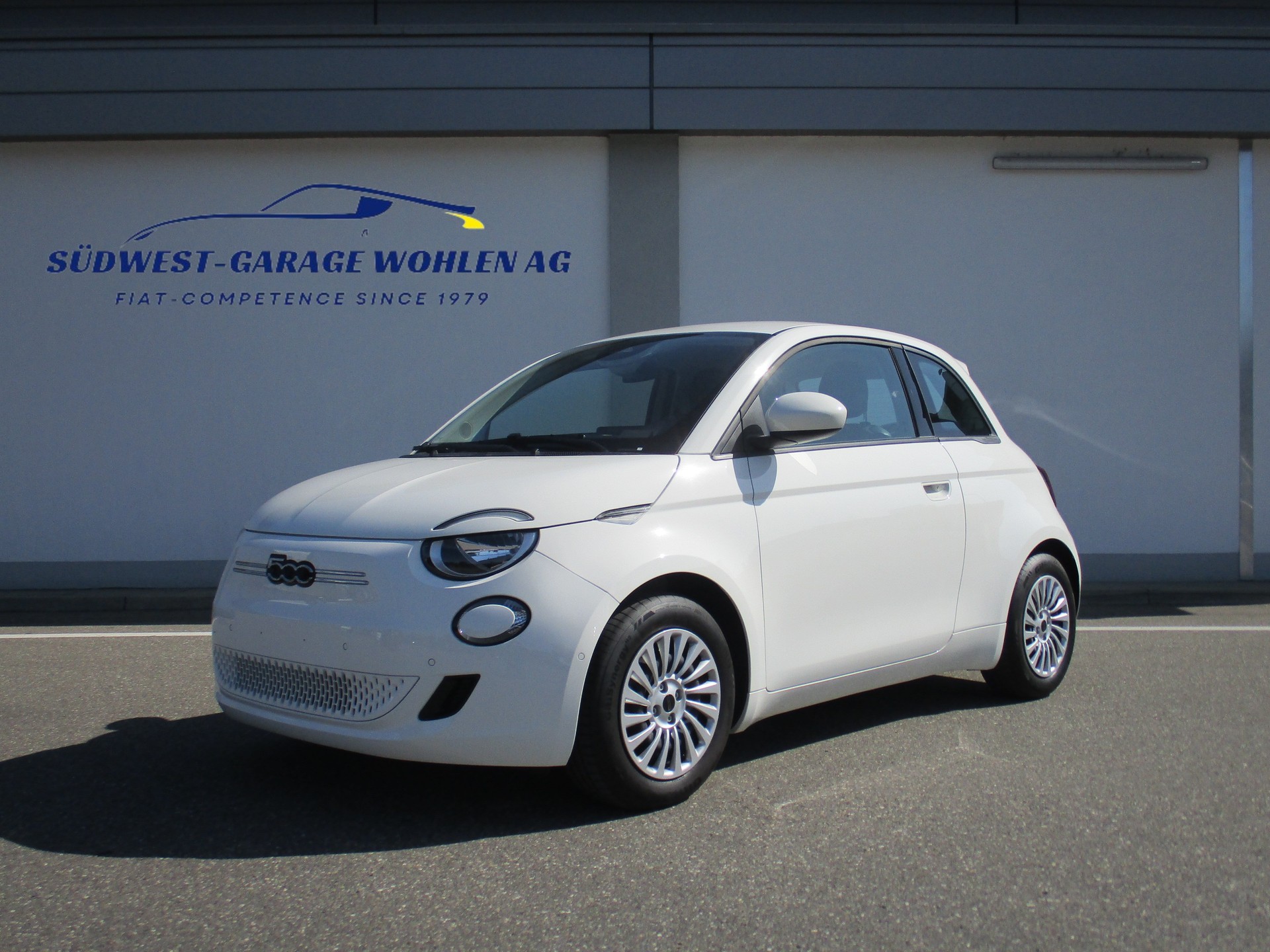 FIAT 500e 87 kW Cult Edition-image-0