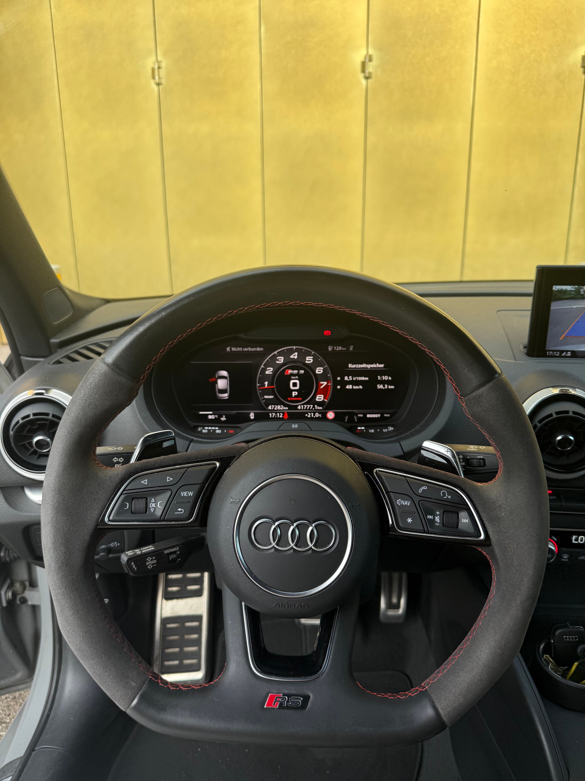 AUDI RS3 Limousine 2.5 TSI quattro S-tronic-image-11