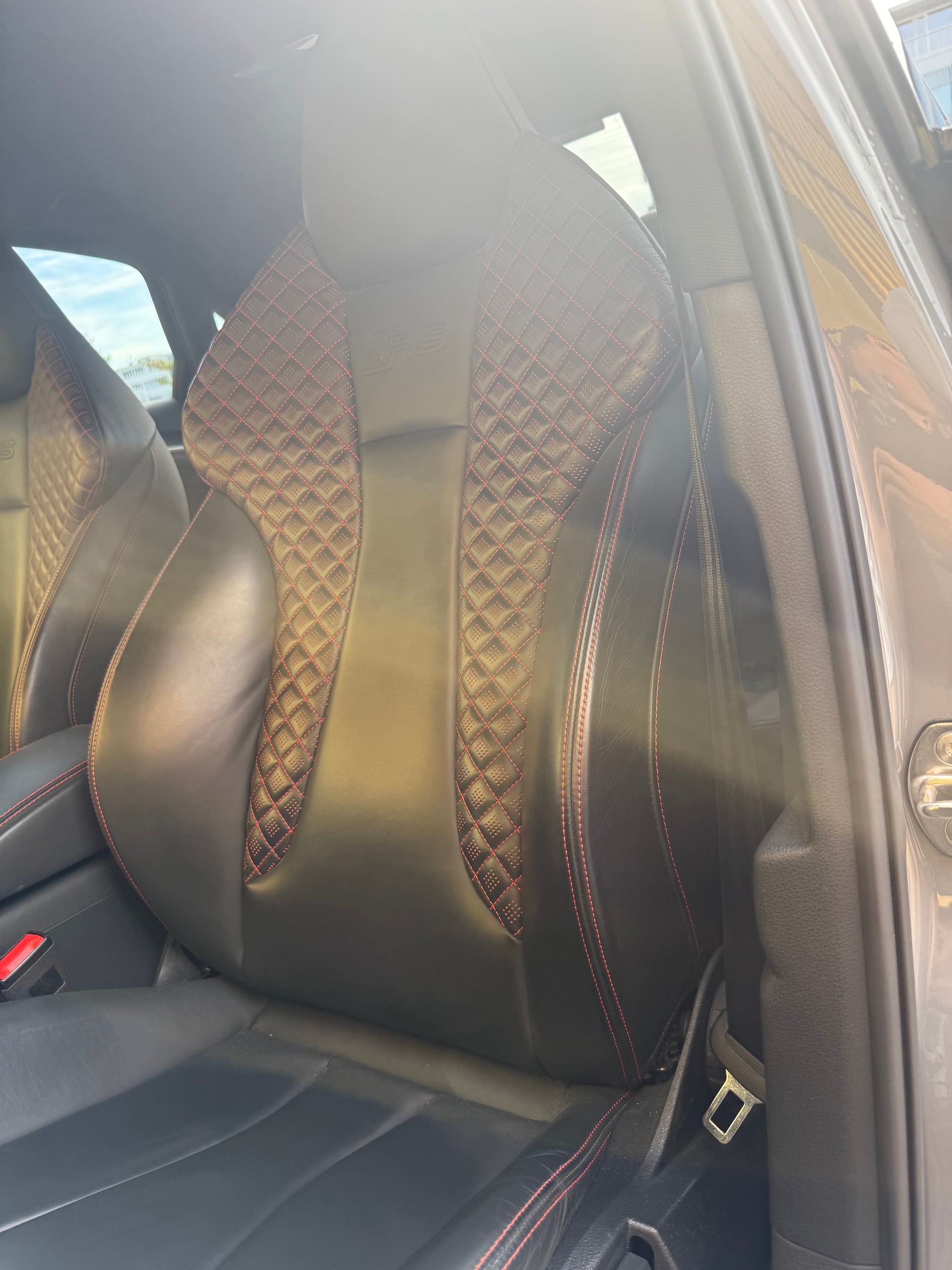 AUDI RS3 Limousine 2.5 TSI quattro S-tronic-image-13