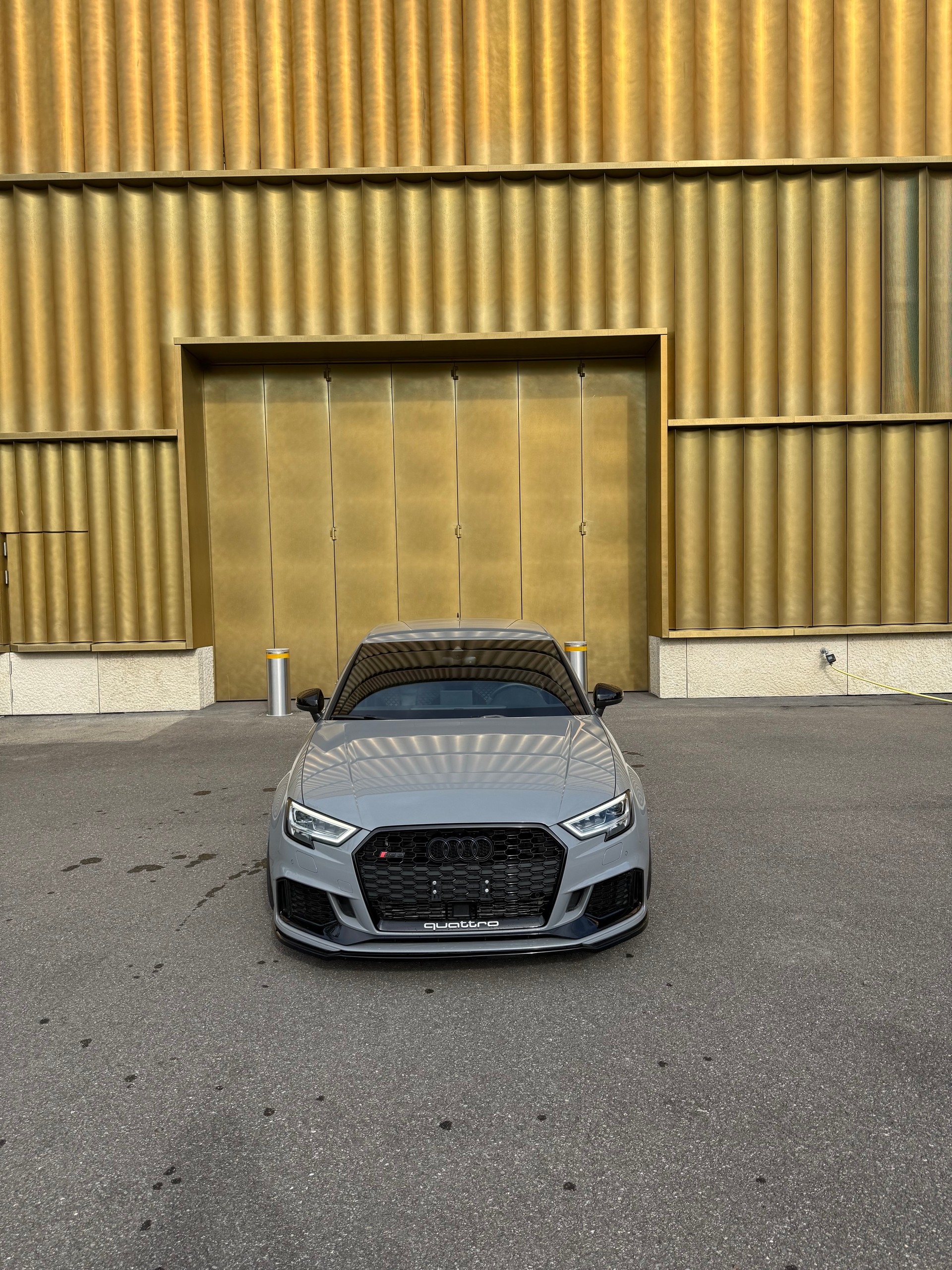 AUDI RS3 Limousine 2.5 TSI quattro S-tronic-image-3