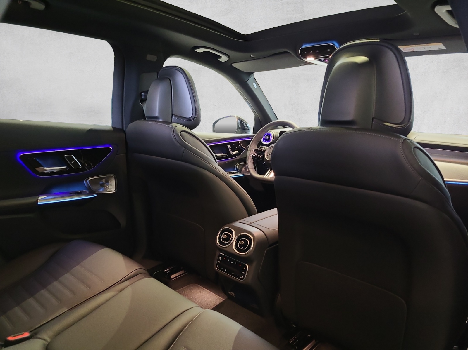 MERCEDES-BENZ GLC 220 d AMG Line 4M X254-image-6