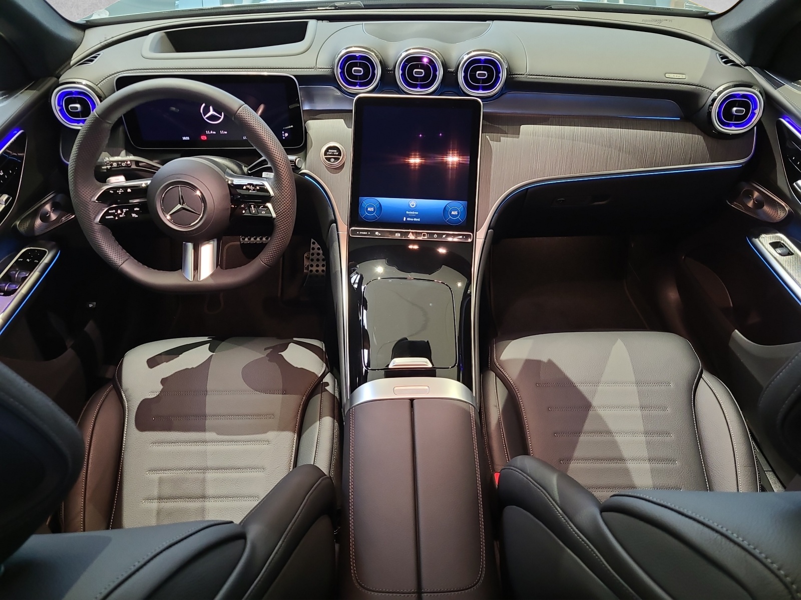 MERCEDES-BENZ GLC 220 d AMG Line 4M X254-image-3