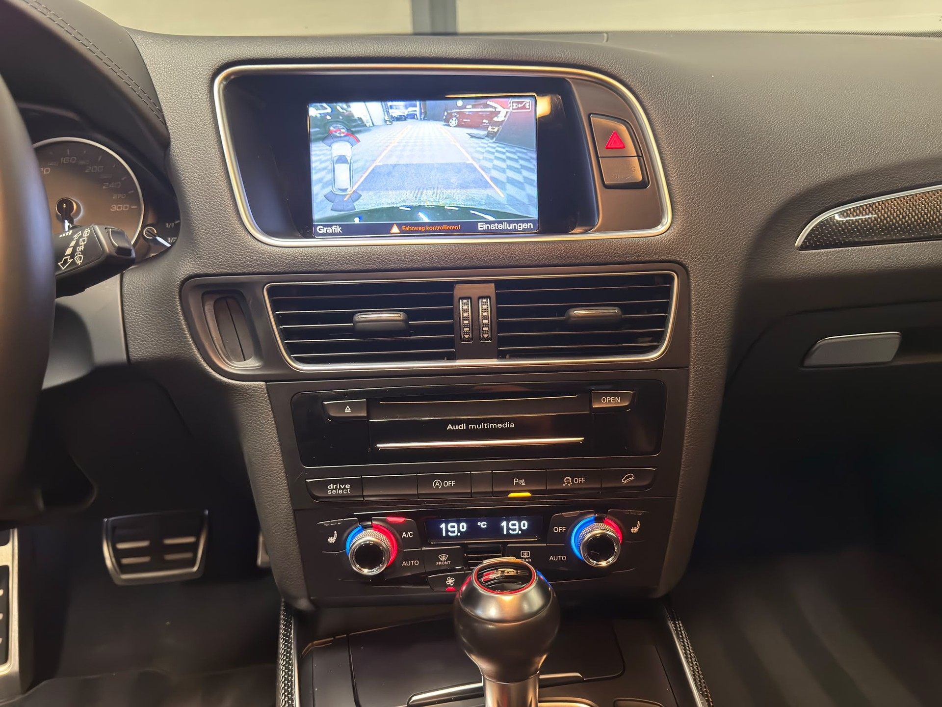 AUDI SQ5 3.0 V6 Bi-TDI plus qua. T-Tr.-image-12