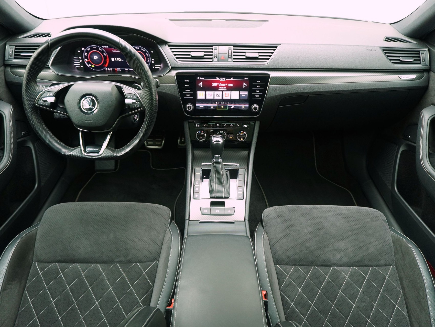 SKODA Superb Combi 2.0 TSI DSG Sport Line 4x4-image-13
