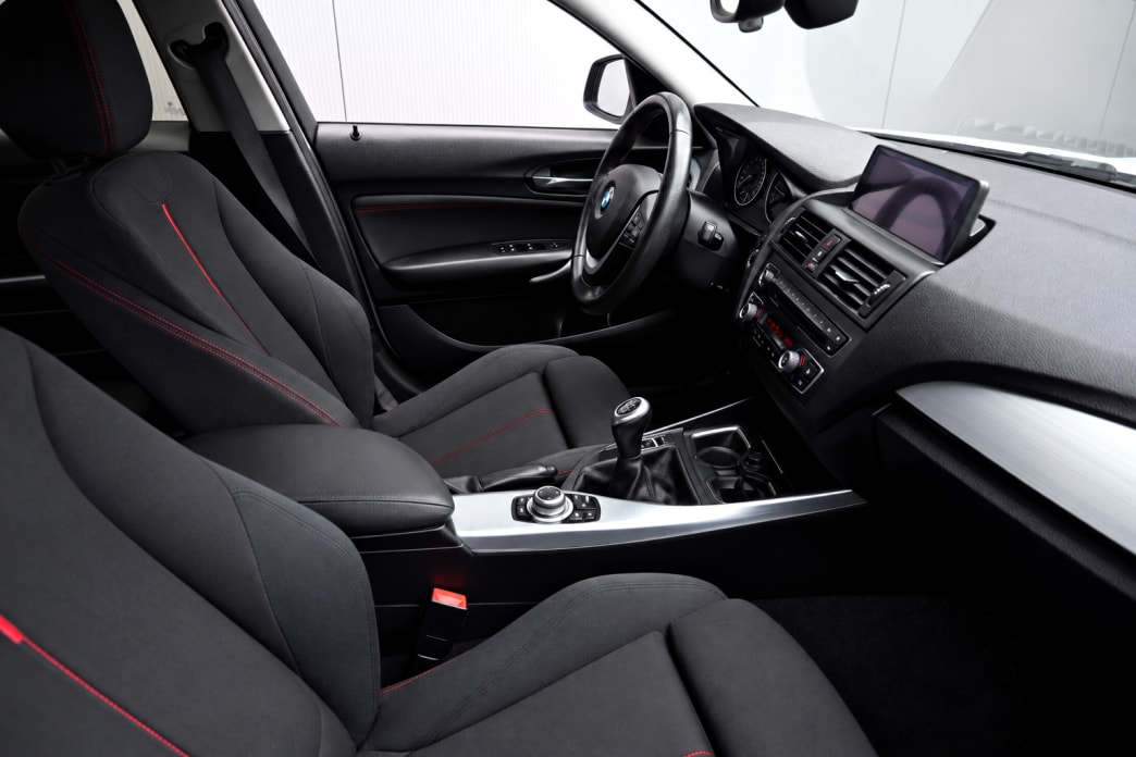BMW 116i Sport Line-image-4