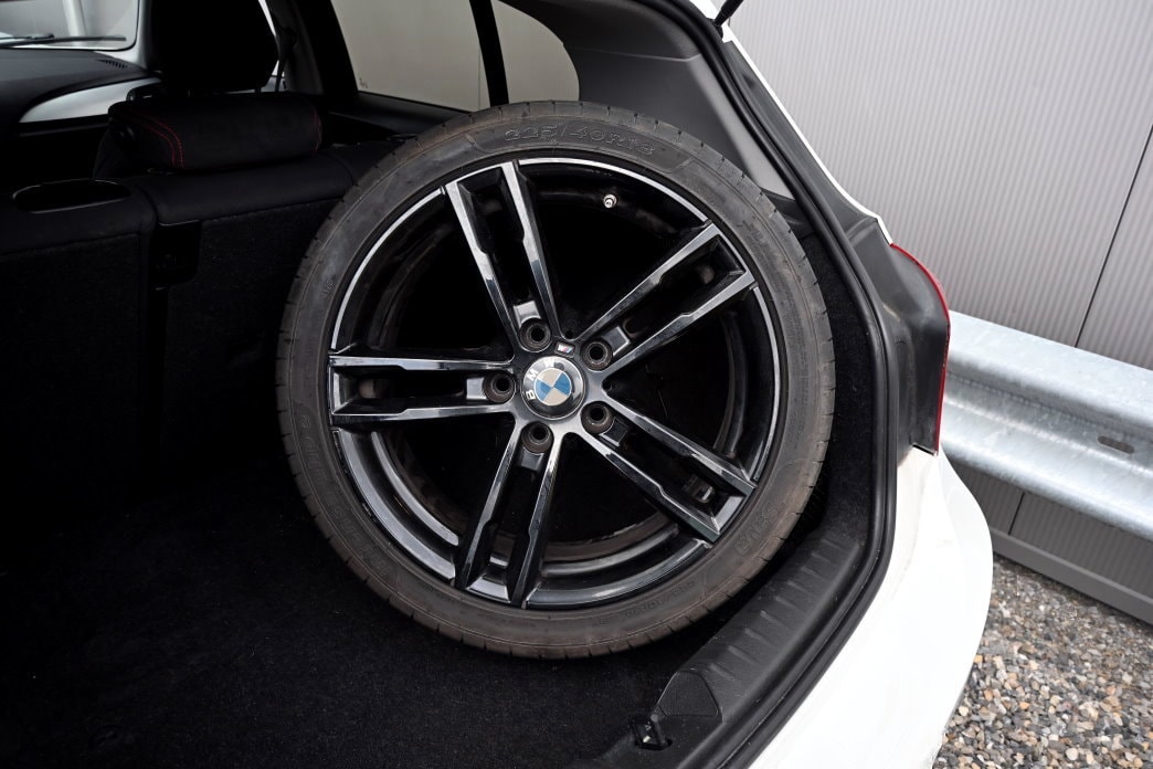 BMW 116i Sport Line-image-13
