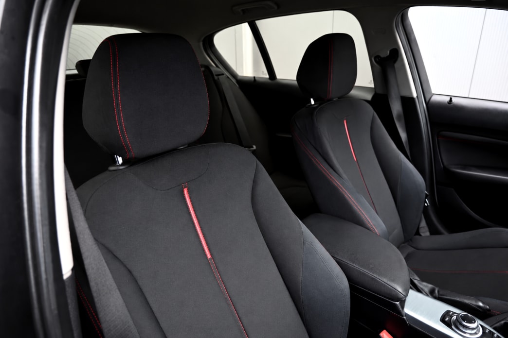 BMW 116i Sport Line-image-5