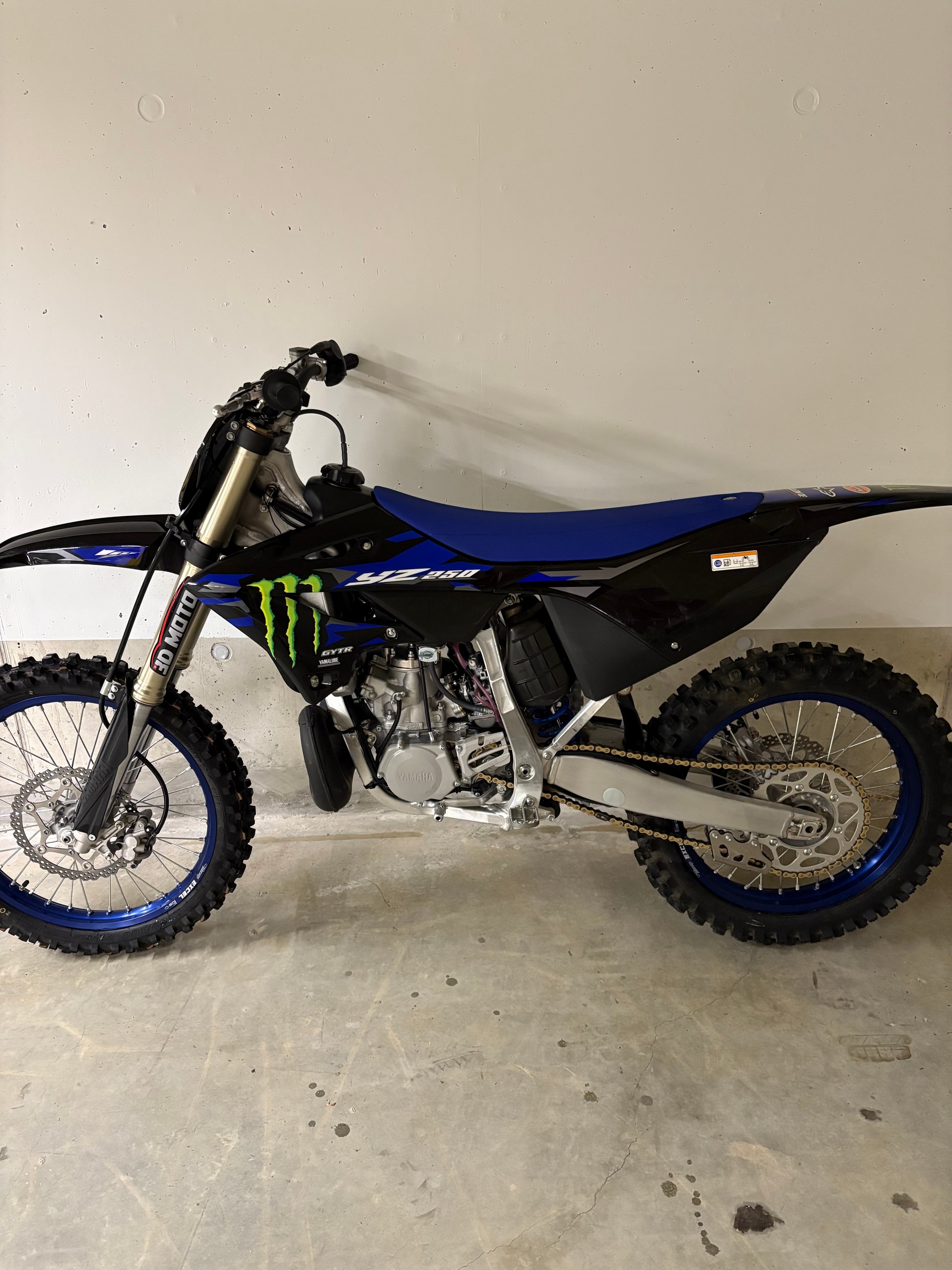 YAMAHA YZ 250 2025