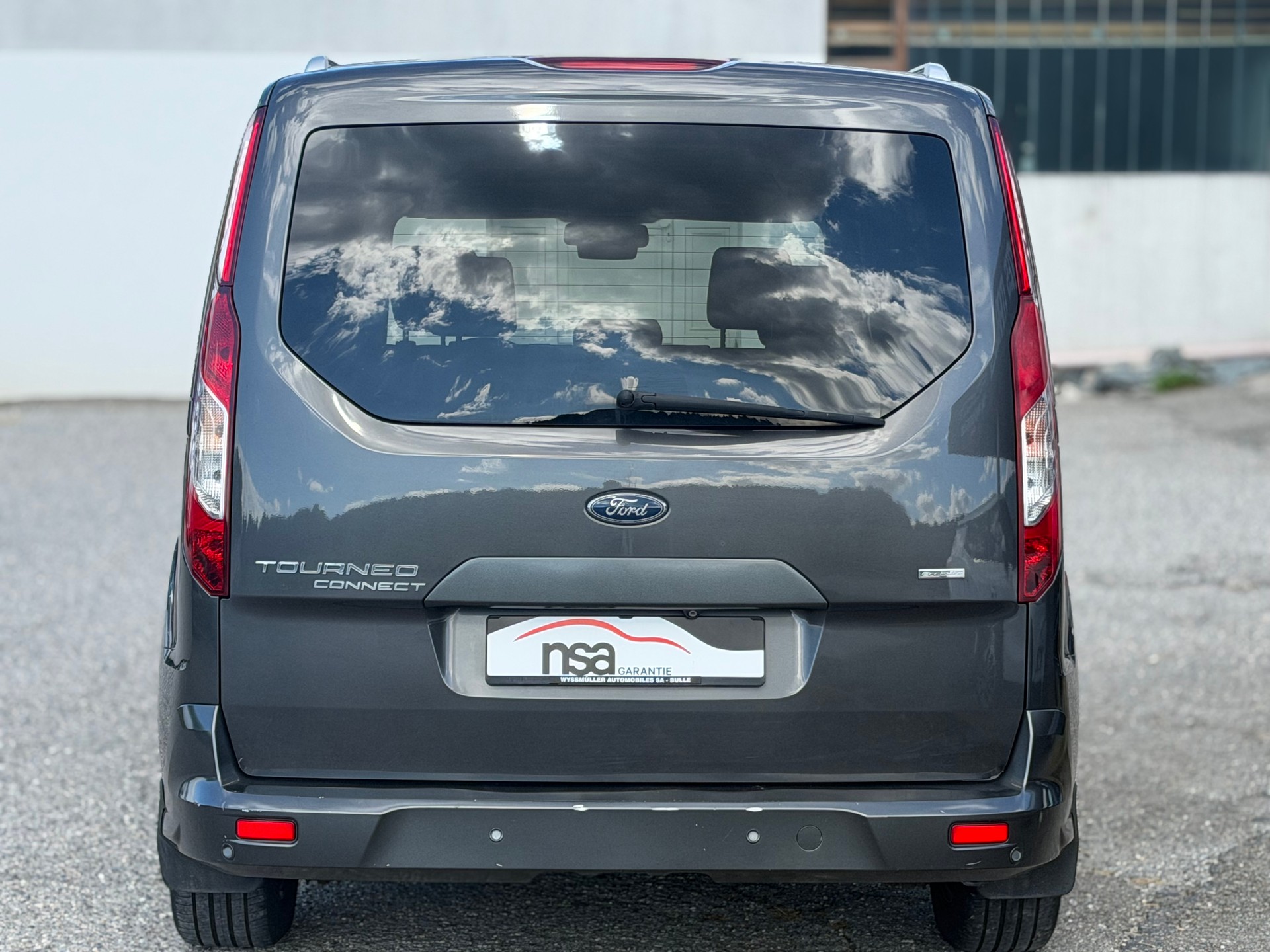 FORD Grand Tourneo Connect 1.5 EcoBlue Titanium-image-3