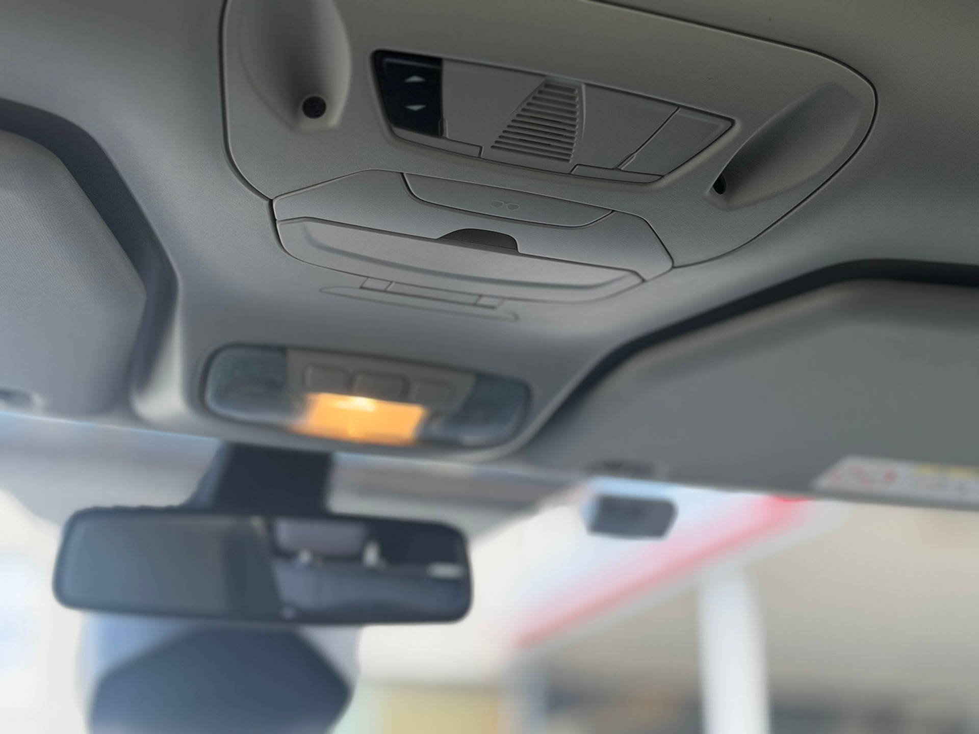FORD Grand Tourneo Connect 1.5 EcoBlue Titanium-image-5