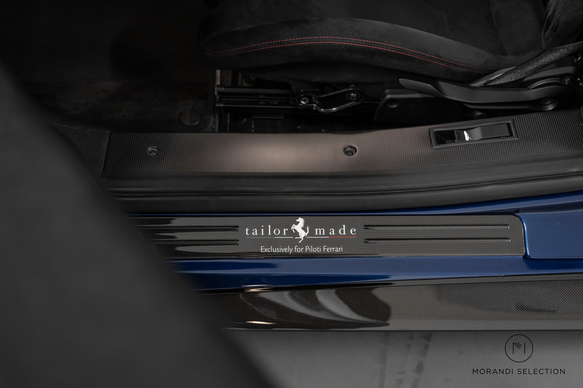 FERRARI 488 Pista Piloti-image-20