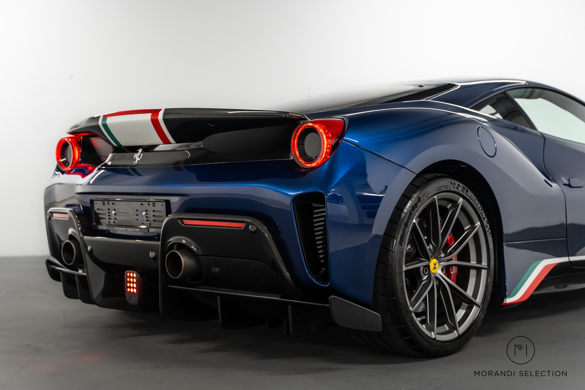 FERRARI 488 Pista Piloti-image-8