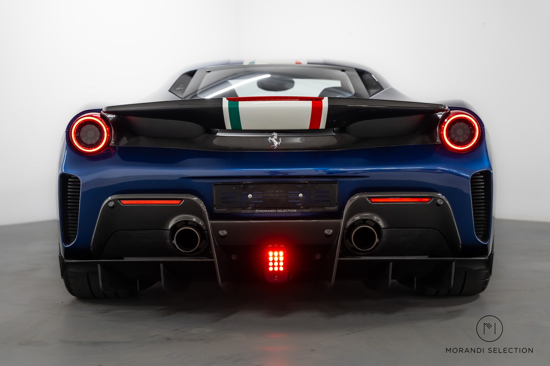 FERRARI 488 Pista Piloti-image-16
