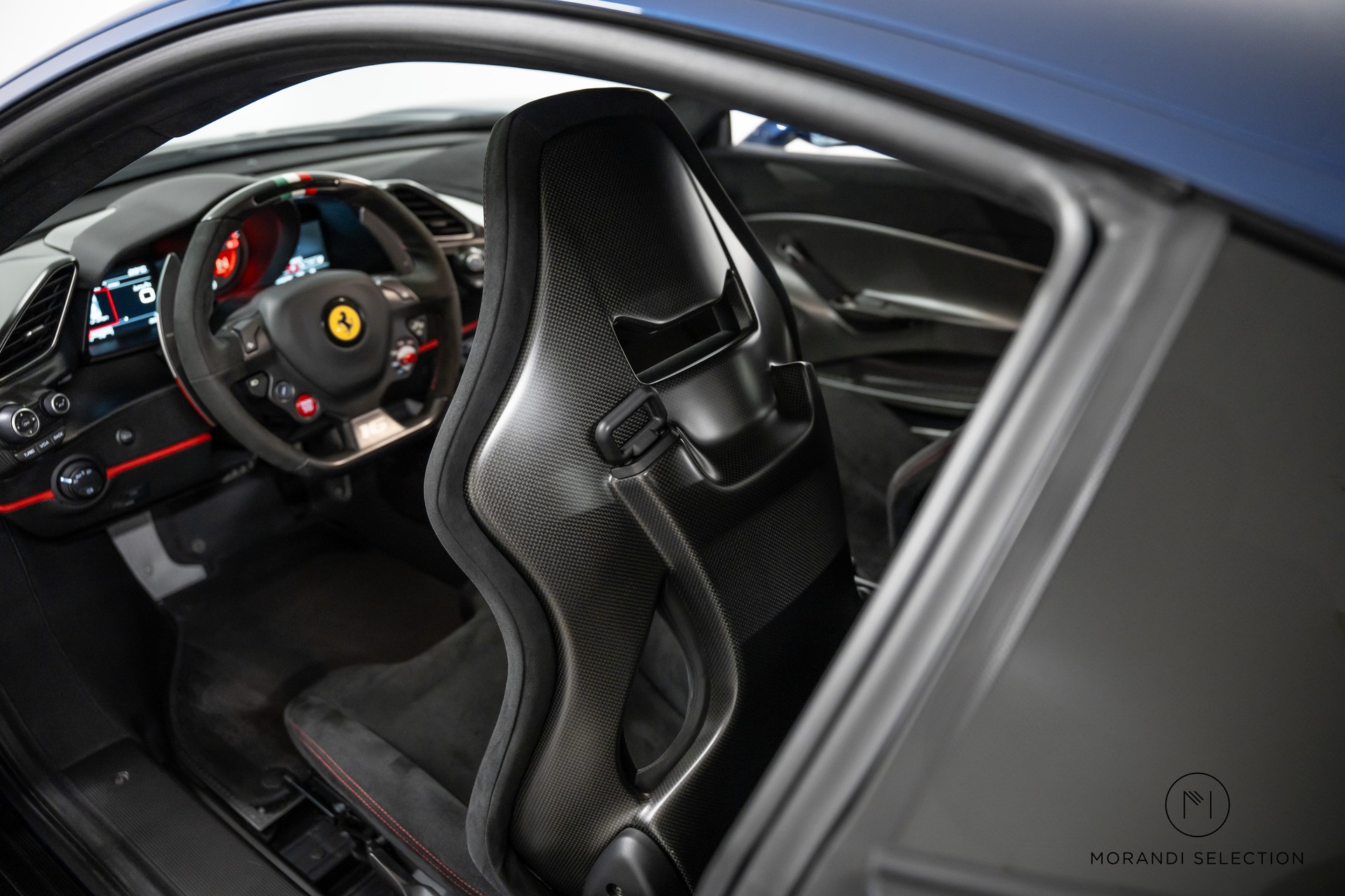FERRARI 488 Pista Piloti-image-25