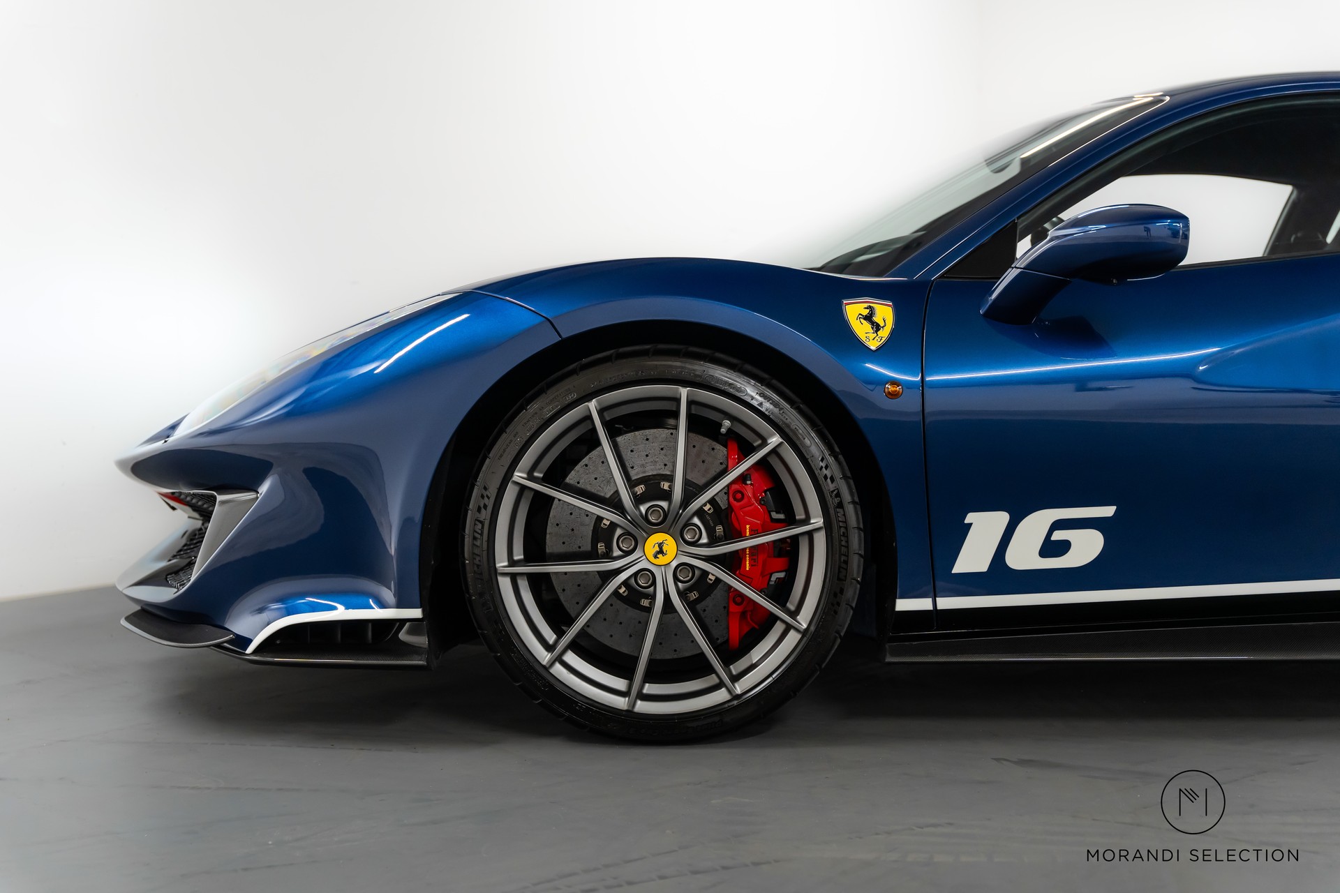FERRARI 488 Pista Piloti-image-4