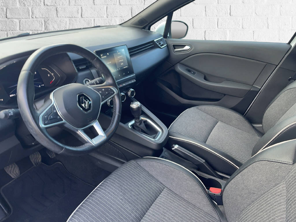 RENAULT Clio 1.3 TCe 140 Intens-image-5