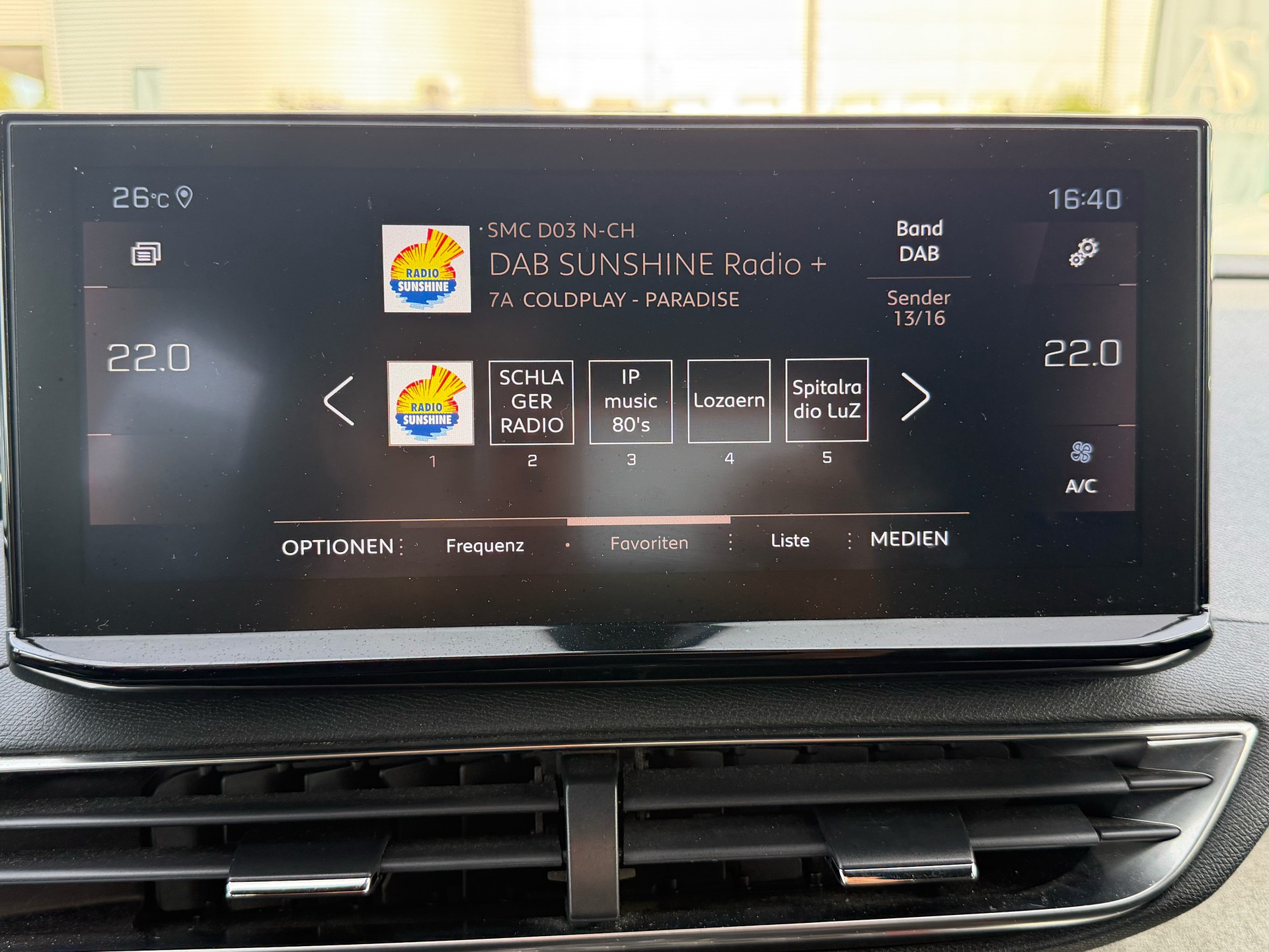 PEUGEOT 3008 1.6 PureTech GT Pack EAT8-image-29