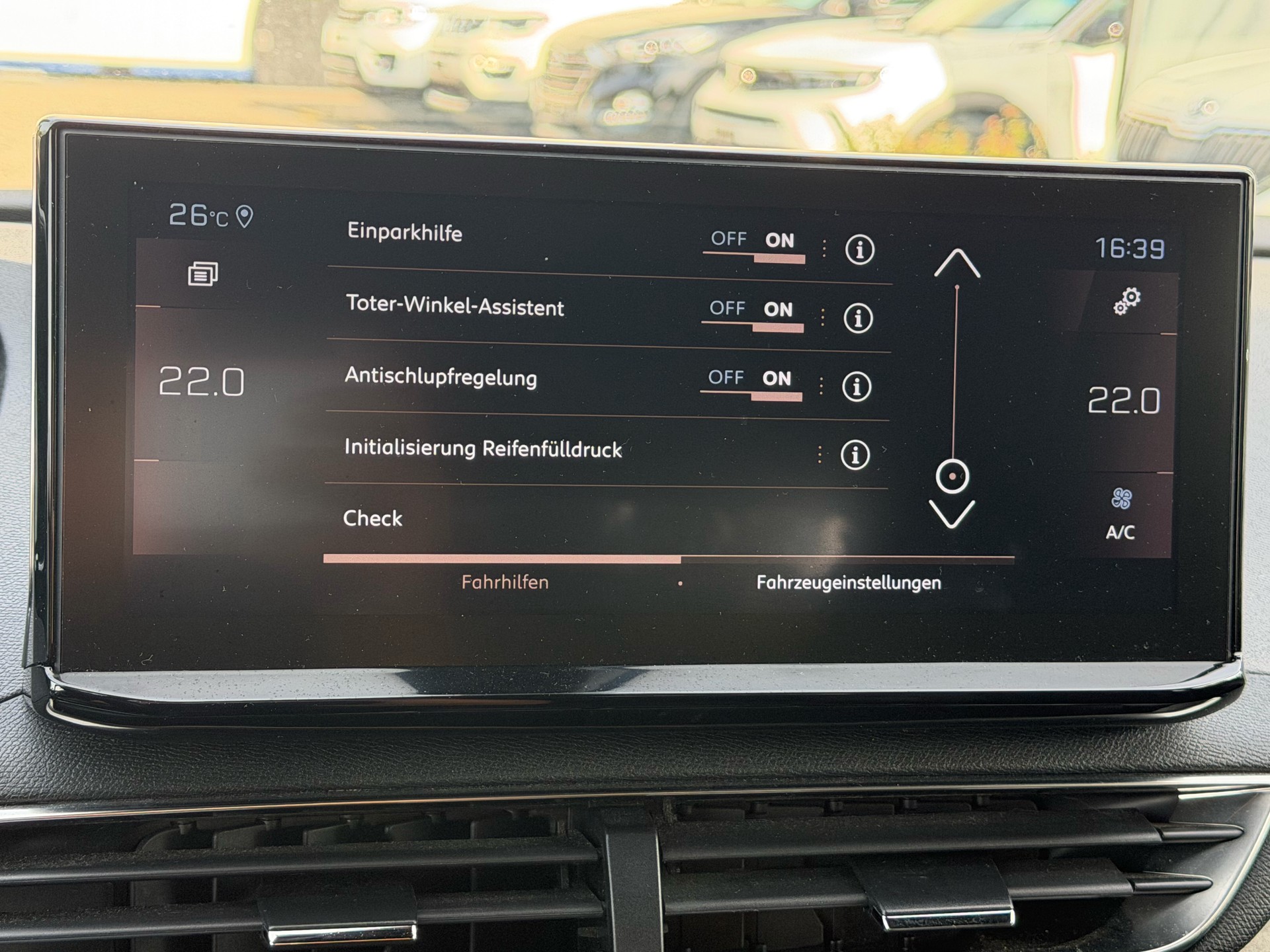 PEUGEOT 3008 1.6 PureTech GT Pack EAT8-image-25