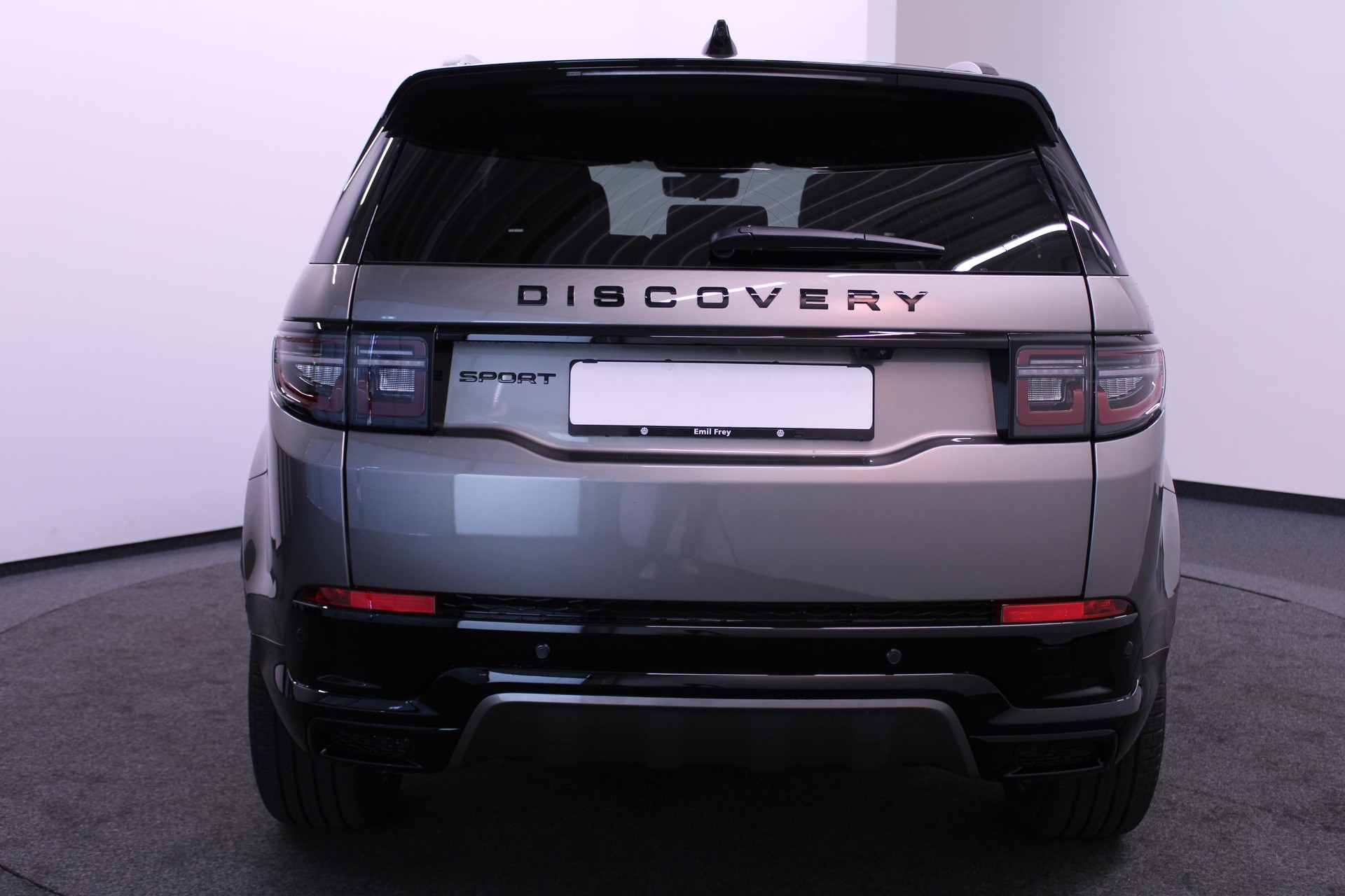 LAND ROVER Discovery Sport 1.5 T 270e Dynamic HSE-image-4