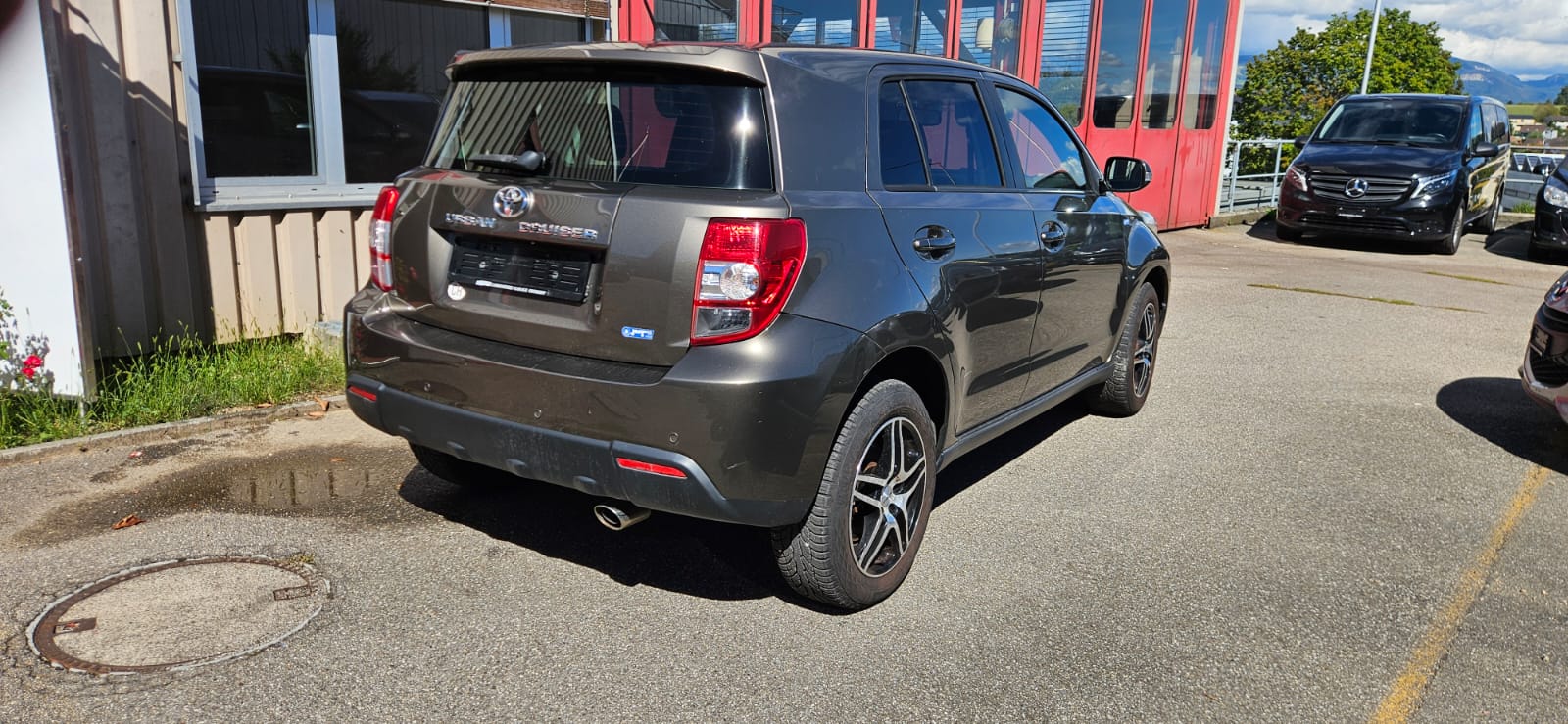 TOYOTA UrbanCruiser 1.4 D-4D Linea Sol 4WD-image-2