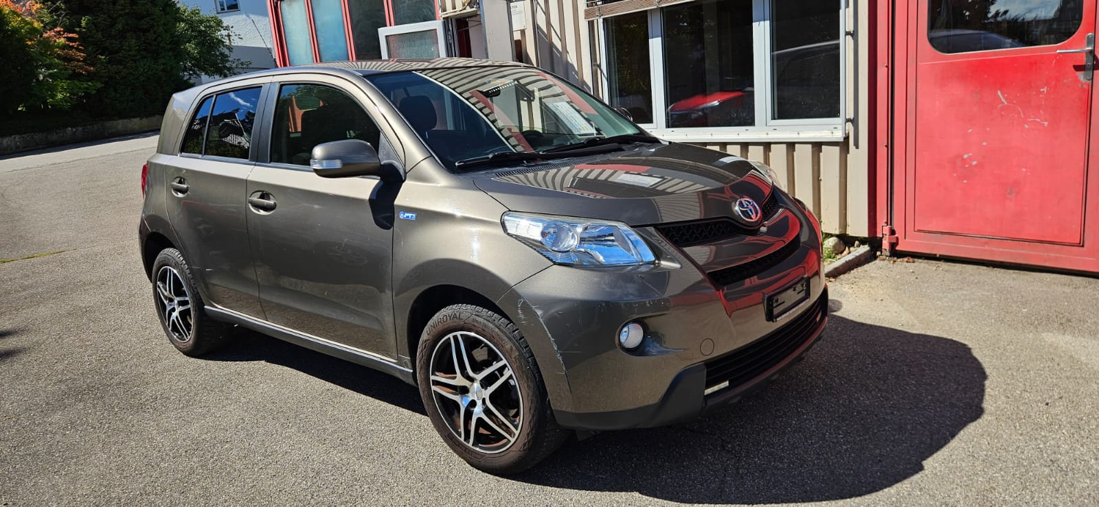 TOYOTA UrbanCruiser 1.4 D-4D Linea Sol 4WD-image-4