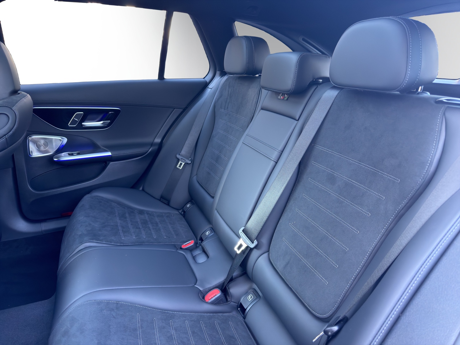 MERCEDES-BENZ C 220 d T 4 Matic Swiss Star-image-10