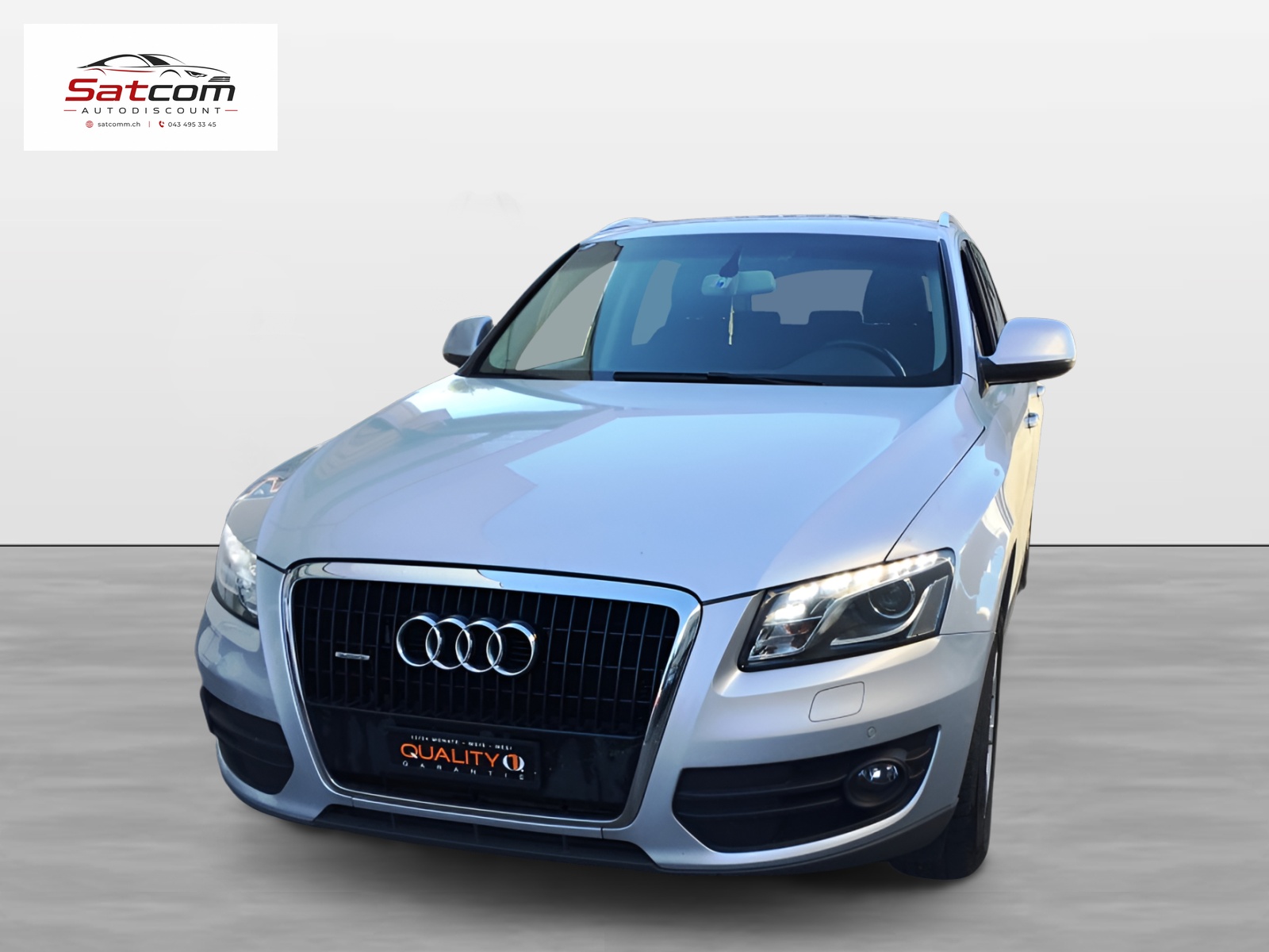 AUDI Q5 3.2 FSI quattro S-tronic-image-0