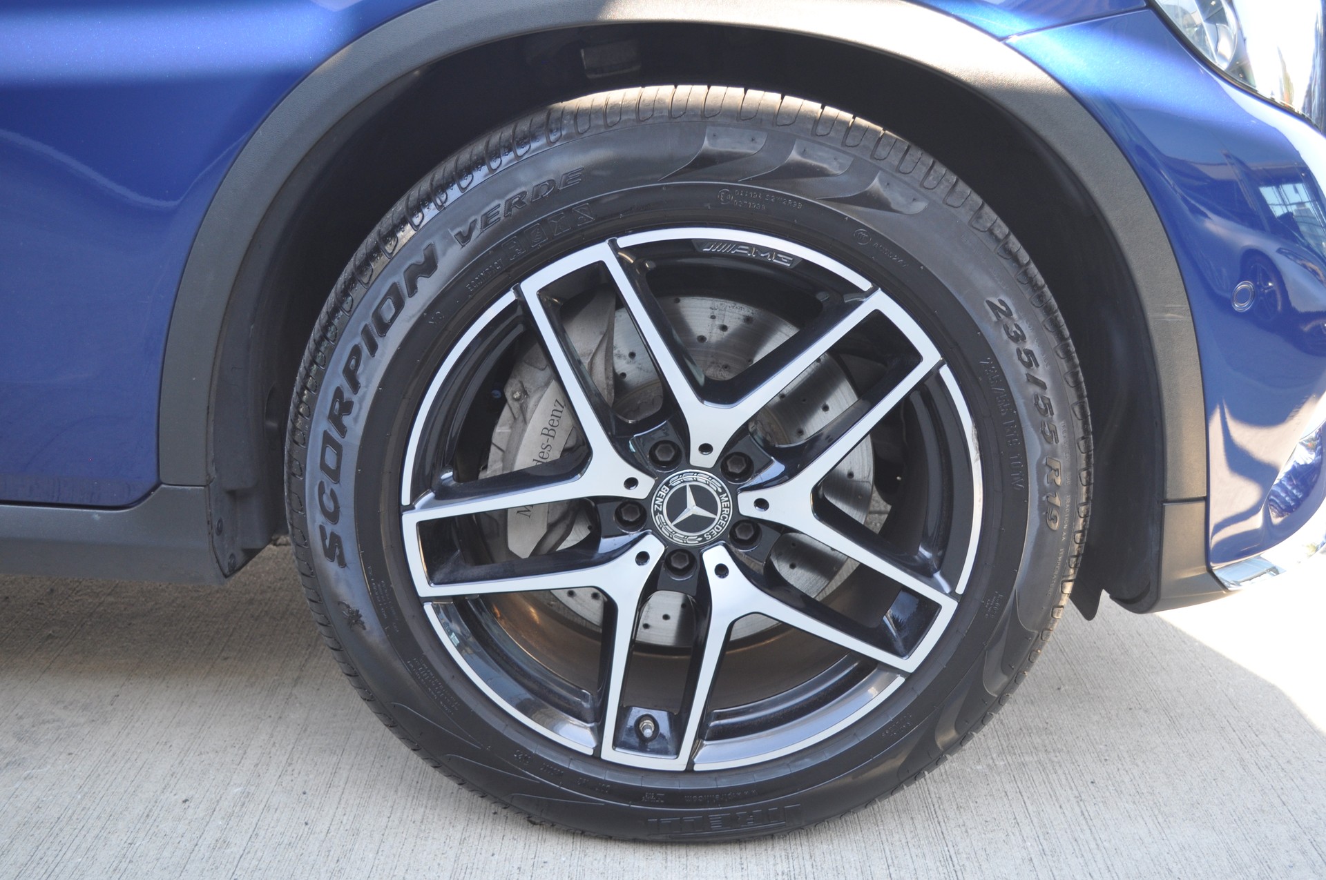 MERCEDES-BENZ GLC 220 d 4Matic AMG Line-image-17