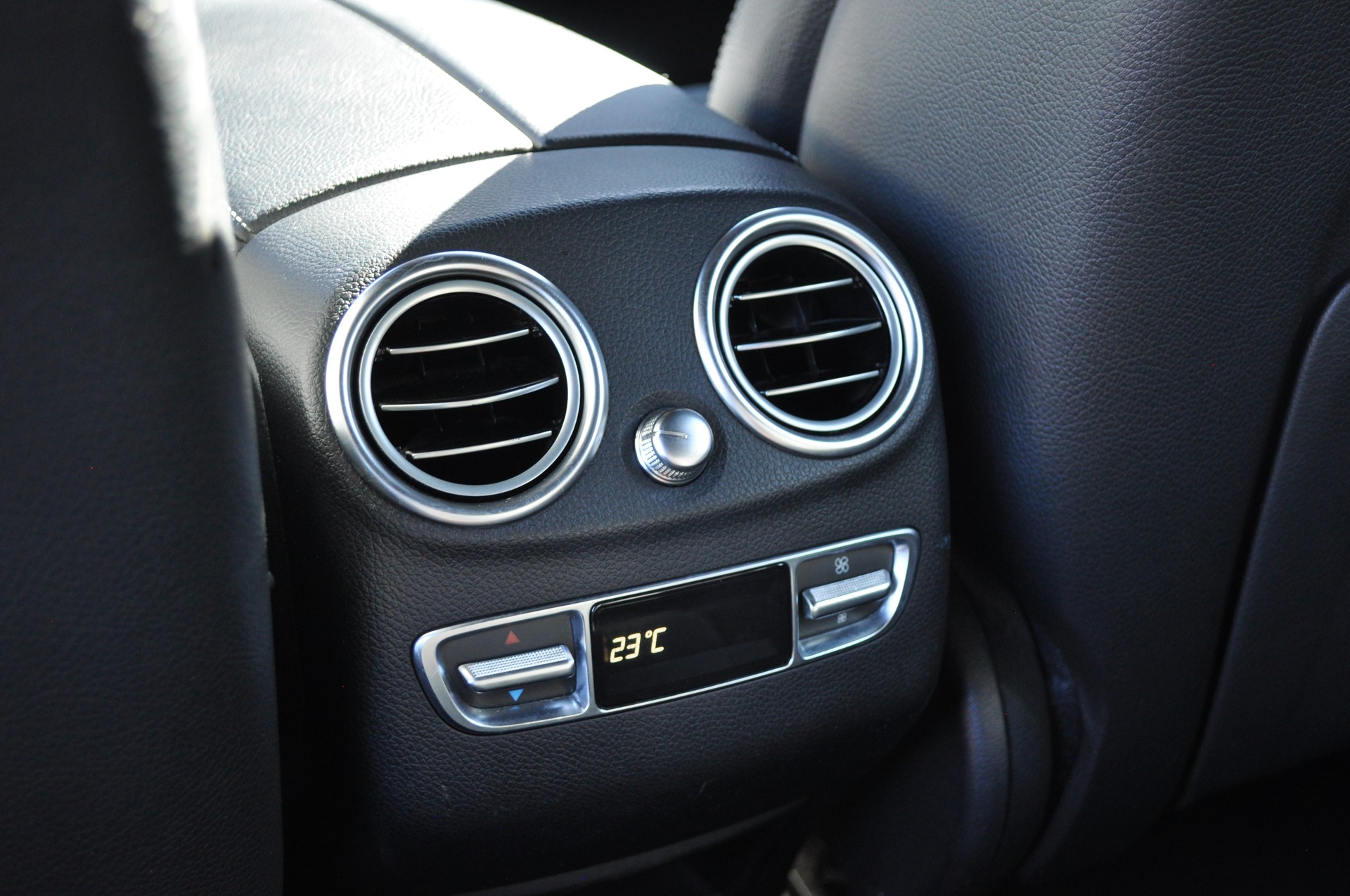 MERCEDES-BENZ GLC 220 d 4Matic AMG Line-image-14