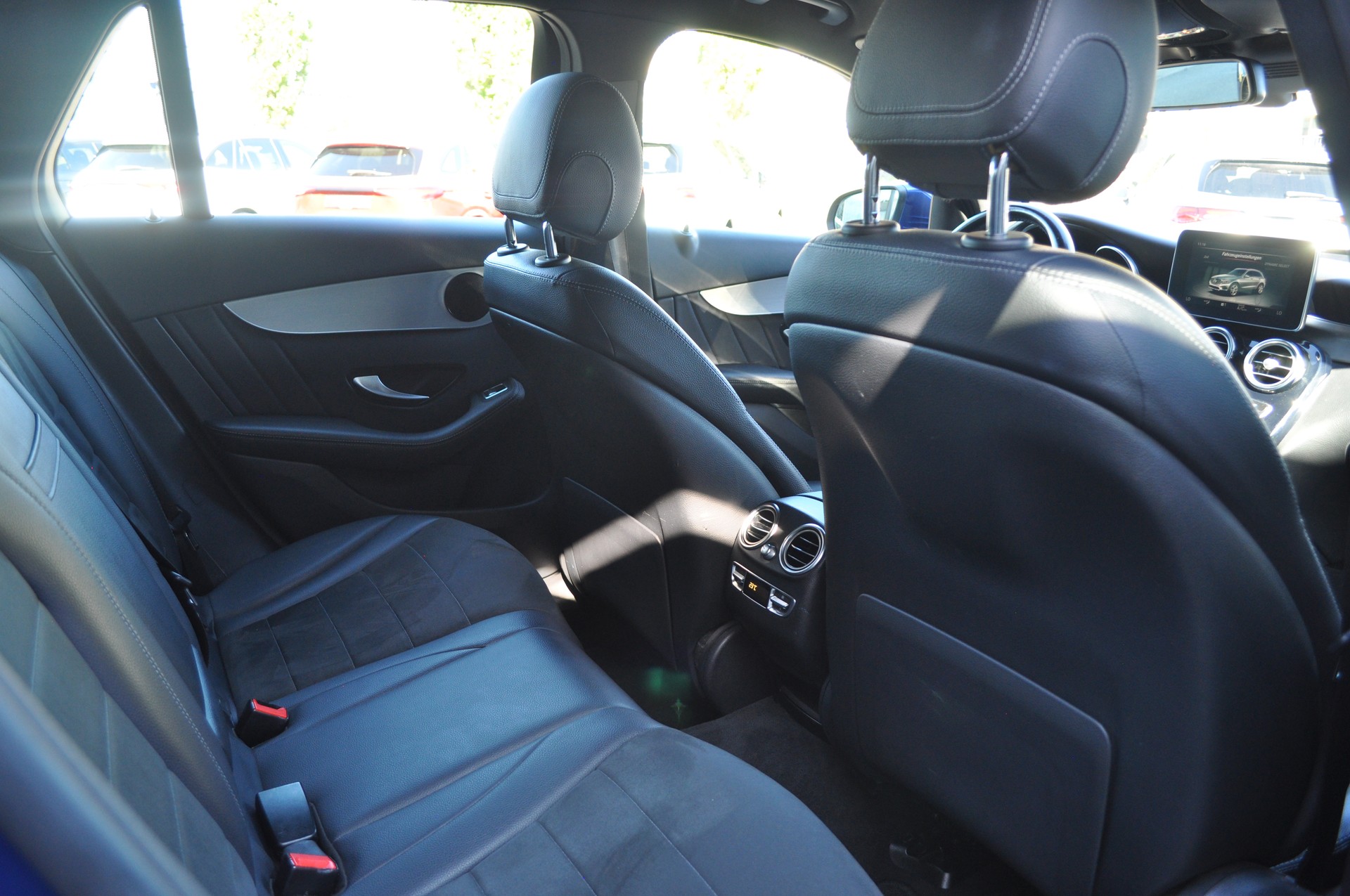 MERCEDES-BENZ GLC 220 d 4Matic AMG Line-image-7