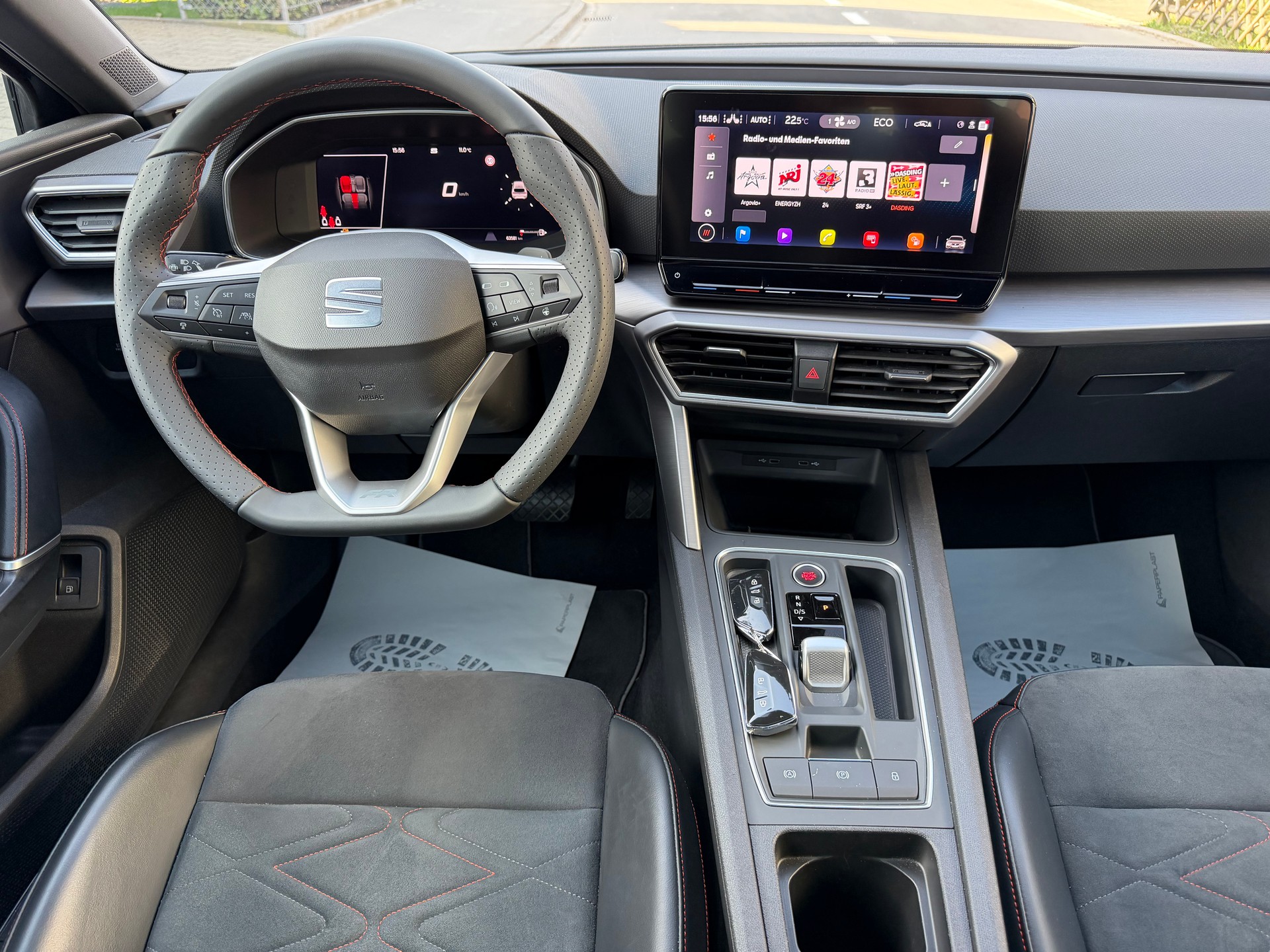 SEAT Leon 1.4 eHybrid pHEV DSG FR Vollausstattung-image-9
