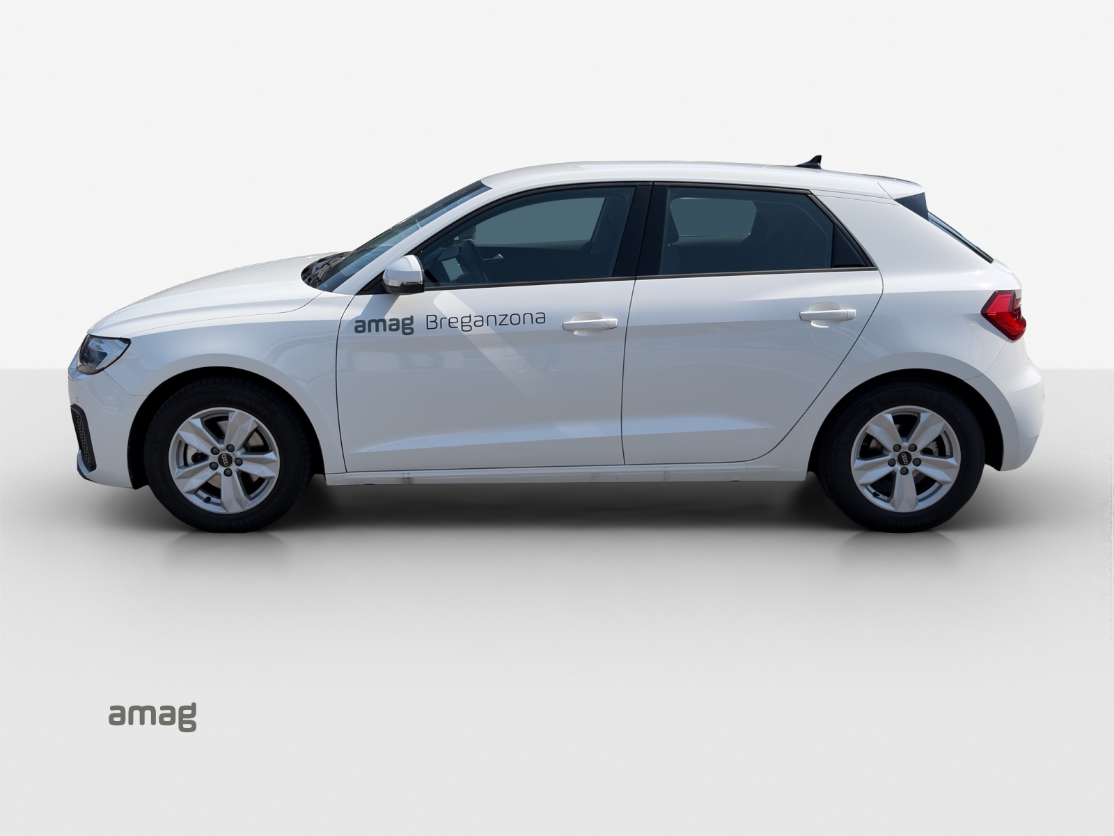 AUDI A1 Sportback 30 TFSI Attraction S-tronic-image-1