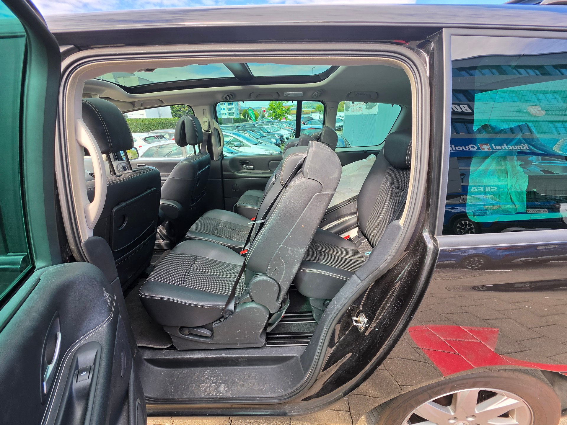 RENAULT Espace 2.0 dCi Dynamique Automatic-image-9