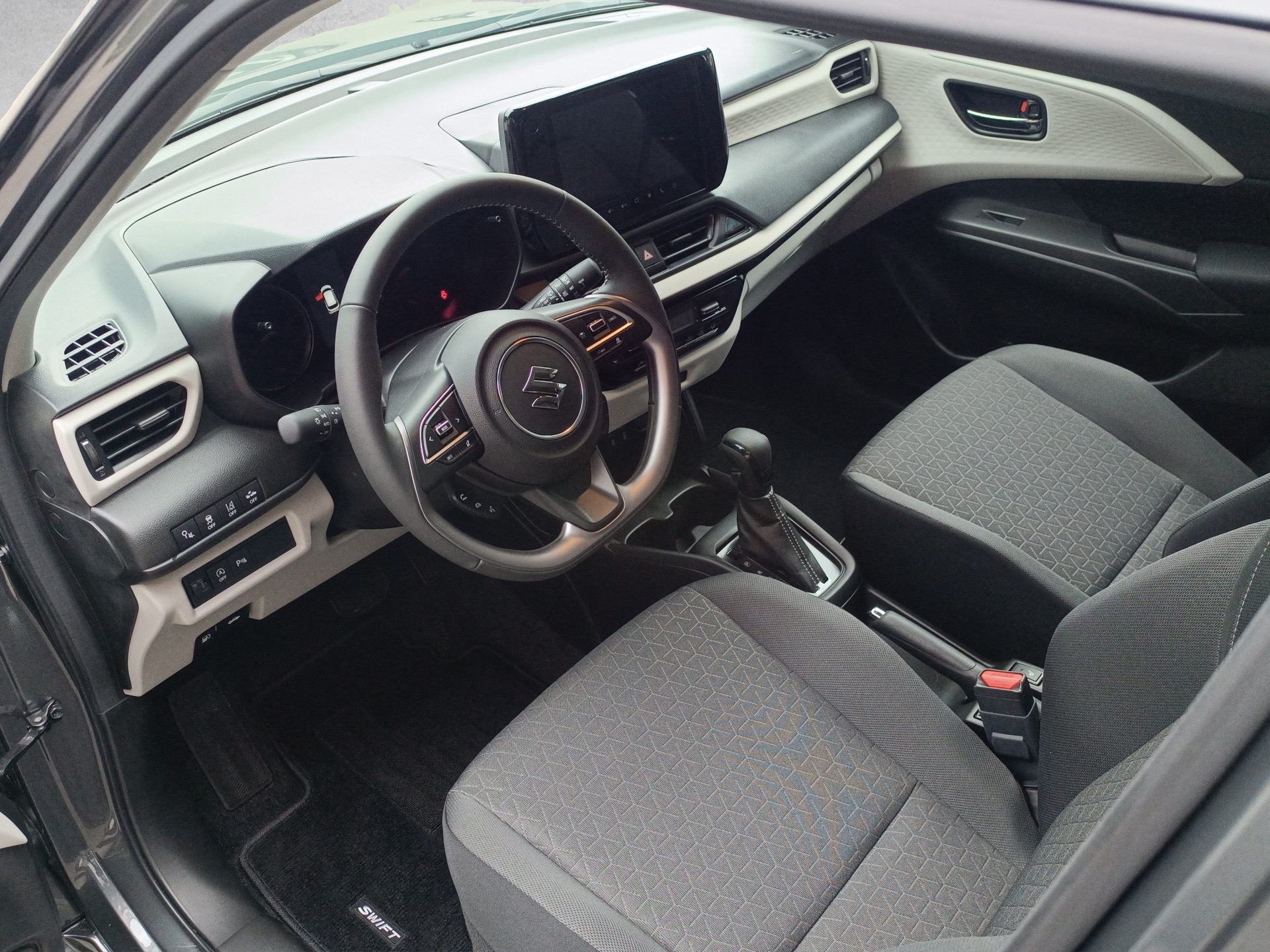 SUZUKI Swift 1.2 Compact+ Hybrid CVT-image-8